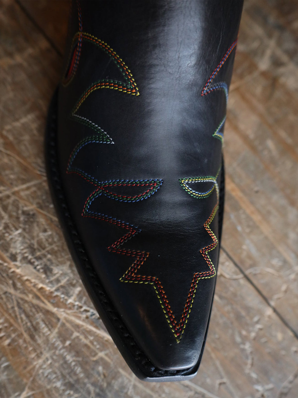 Black Snip-Toe Colorful Inlays Classic Mid Calf Cowgirl Boots