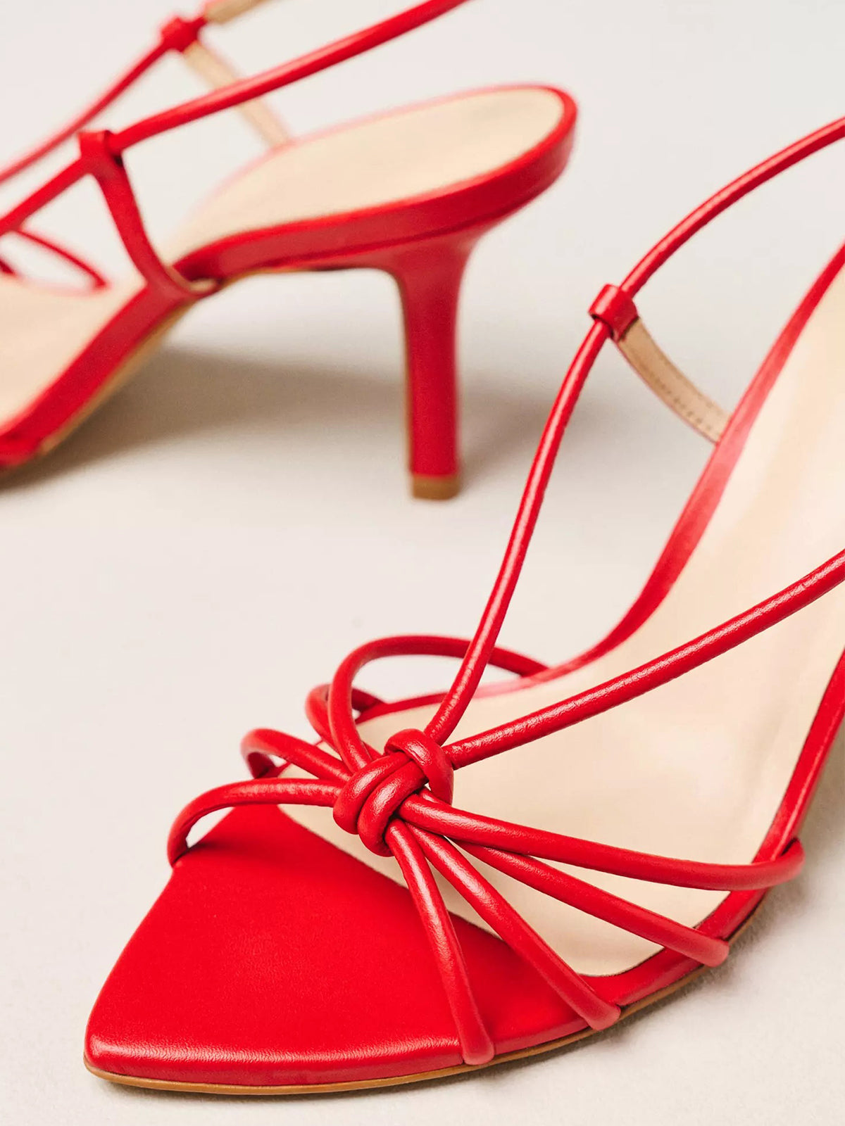 Pointed-Toe Strappy And Back Strap Chic High Heels - Red