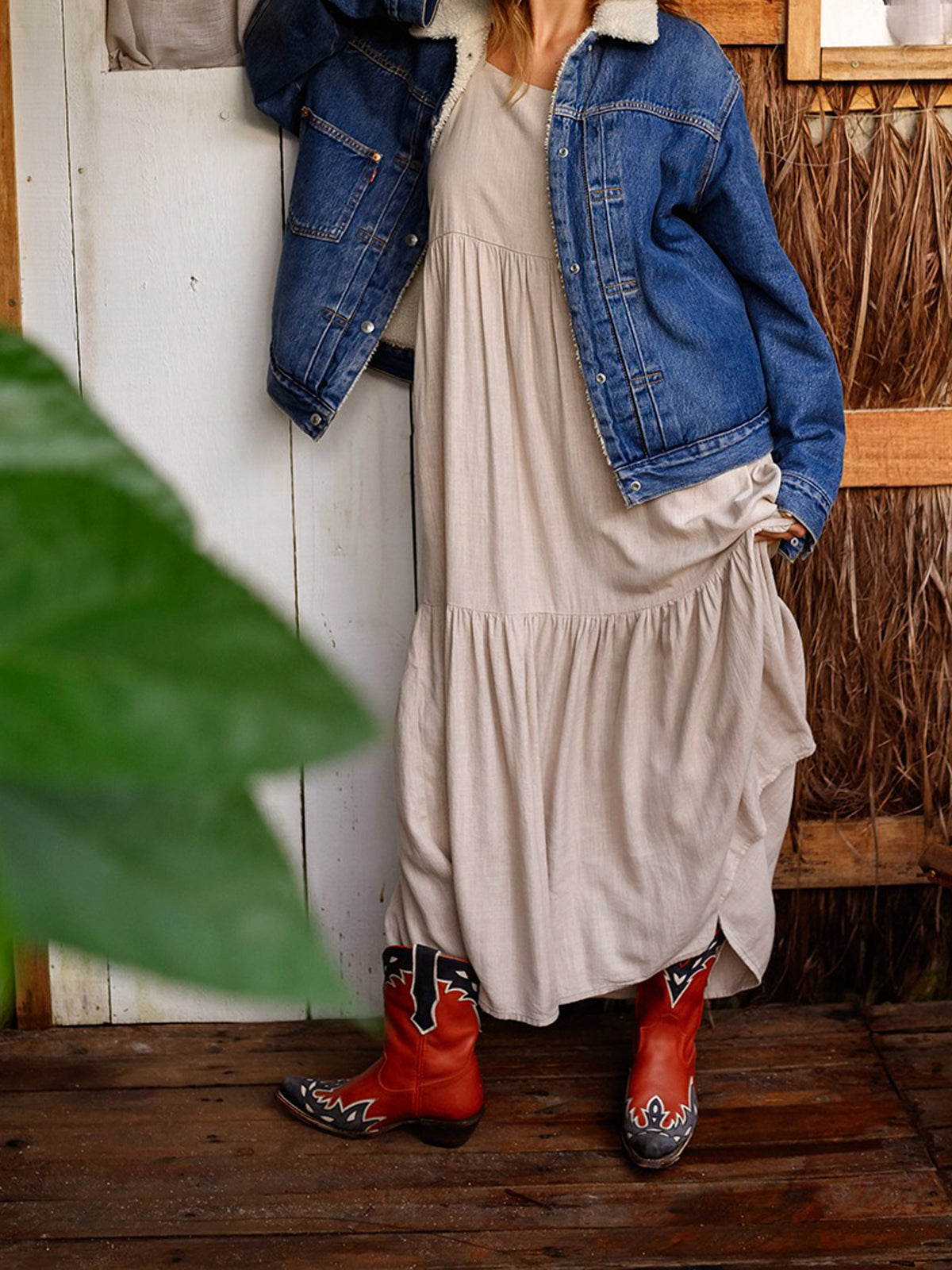 Contrast Red And Black Snip-Toe Ankle Cowgirl Boots