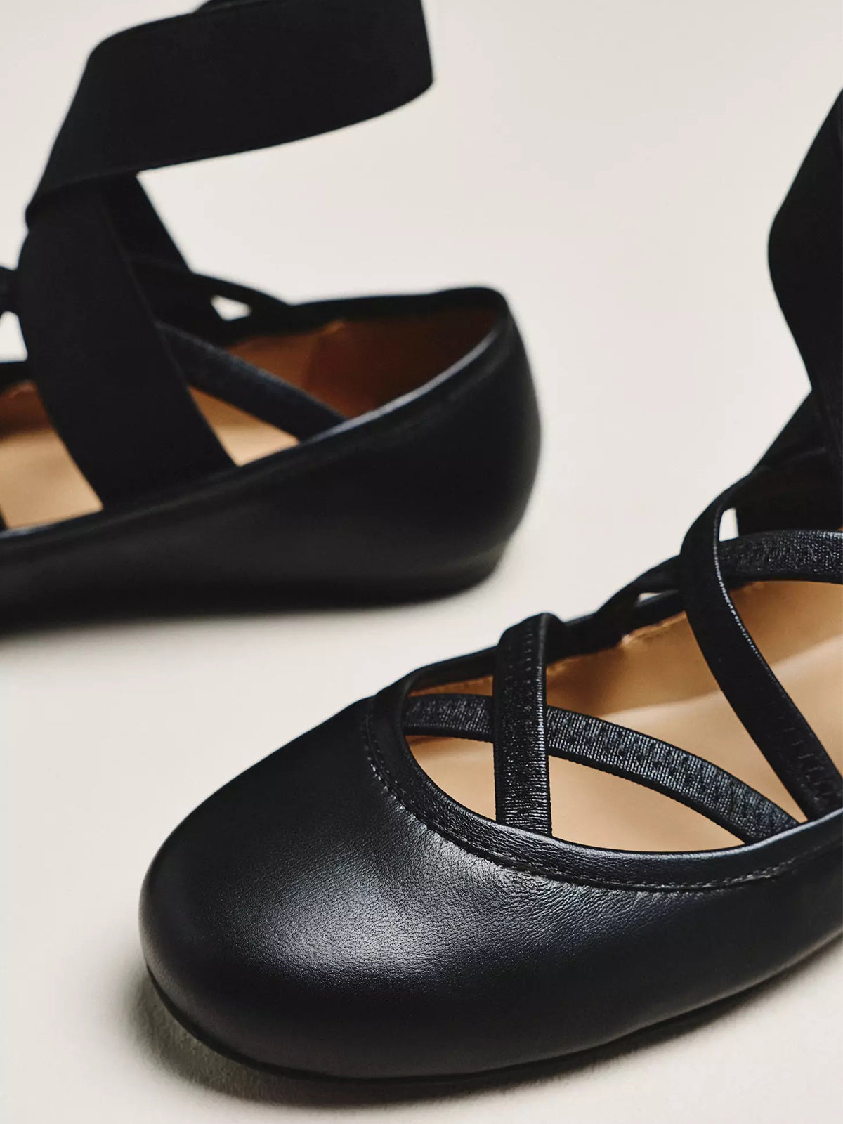 Black Round-Toe Strappy And Ankle Wrap Strap Ballet Flats