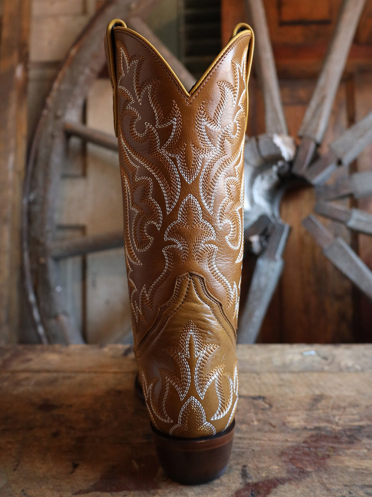 Tan Snip-Toe Classic Embroidery Western Mid Calf Cowgirl Boots