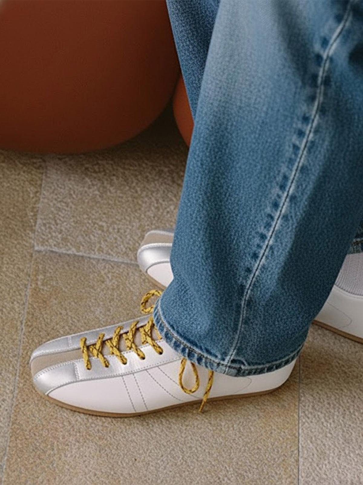 Square-Toe Classic Lace-Up Chic Flats Sneakers - White And Silver