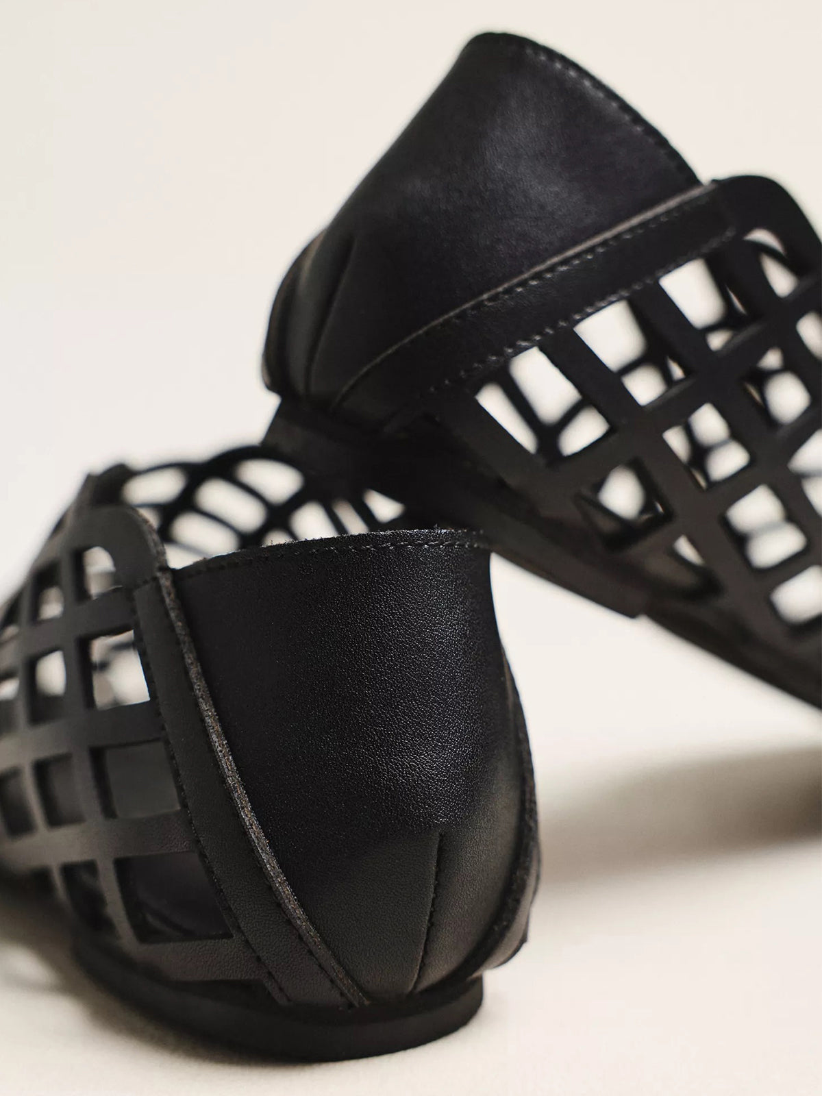 Black Square-Toe Chic Cutout Simple Flats