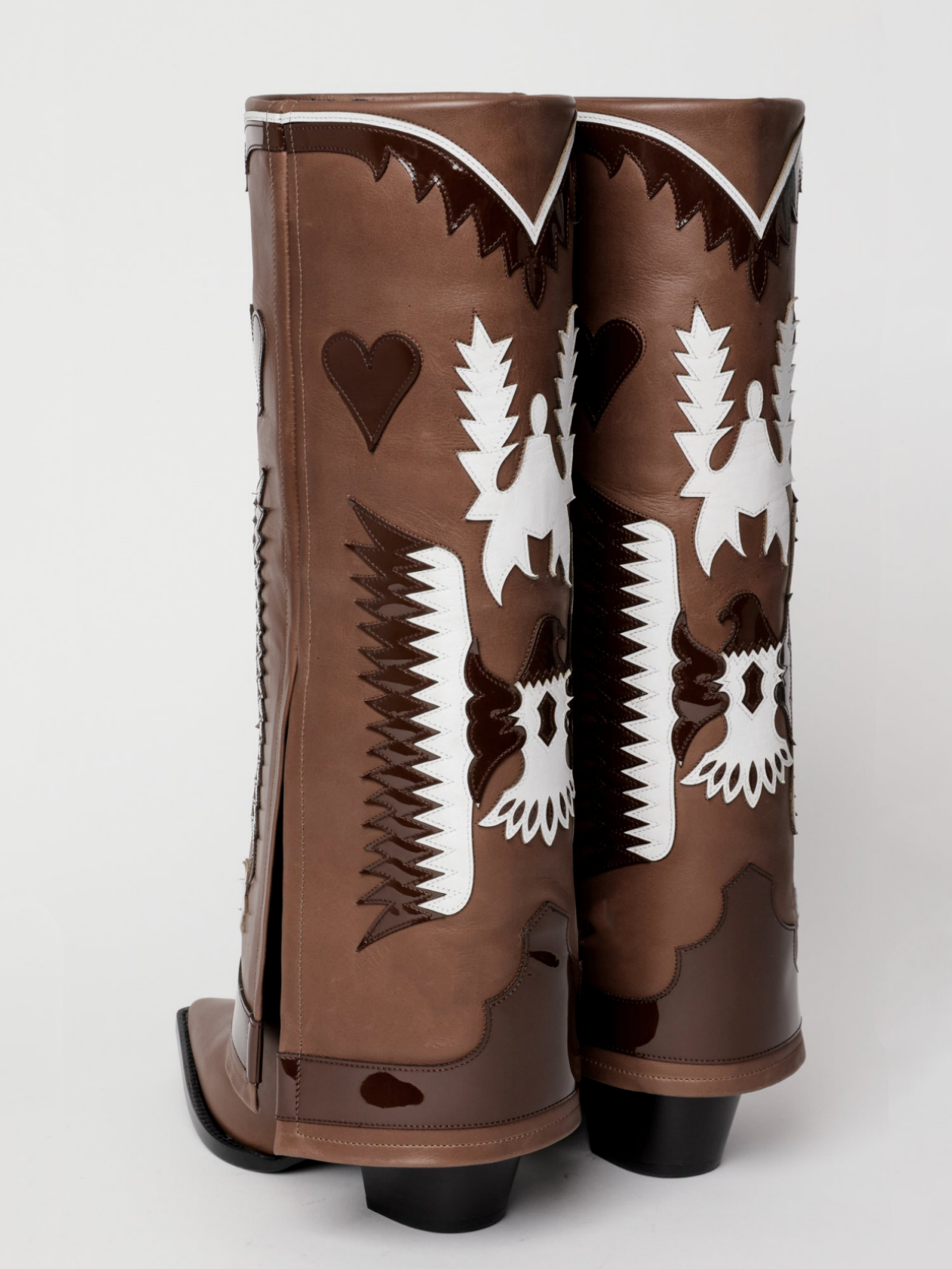 Fold-Over Panel Eagle And Heart Applique Snip-Toe Knee High Boots - Brown