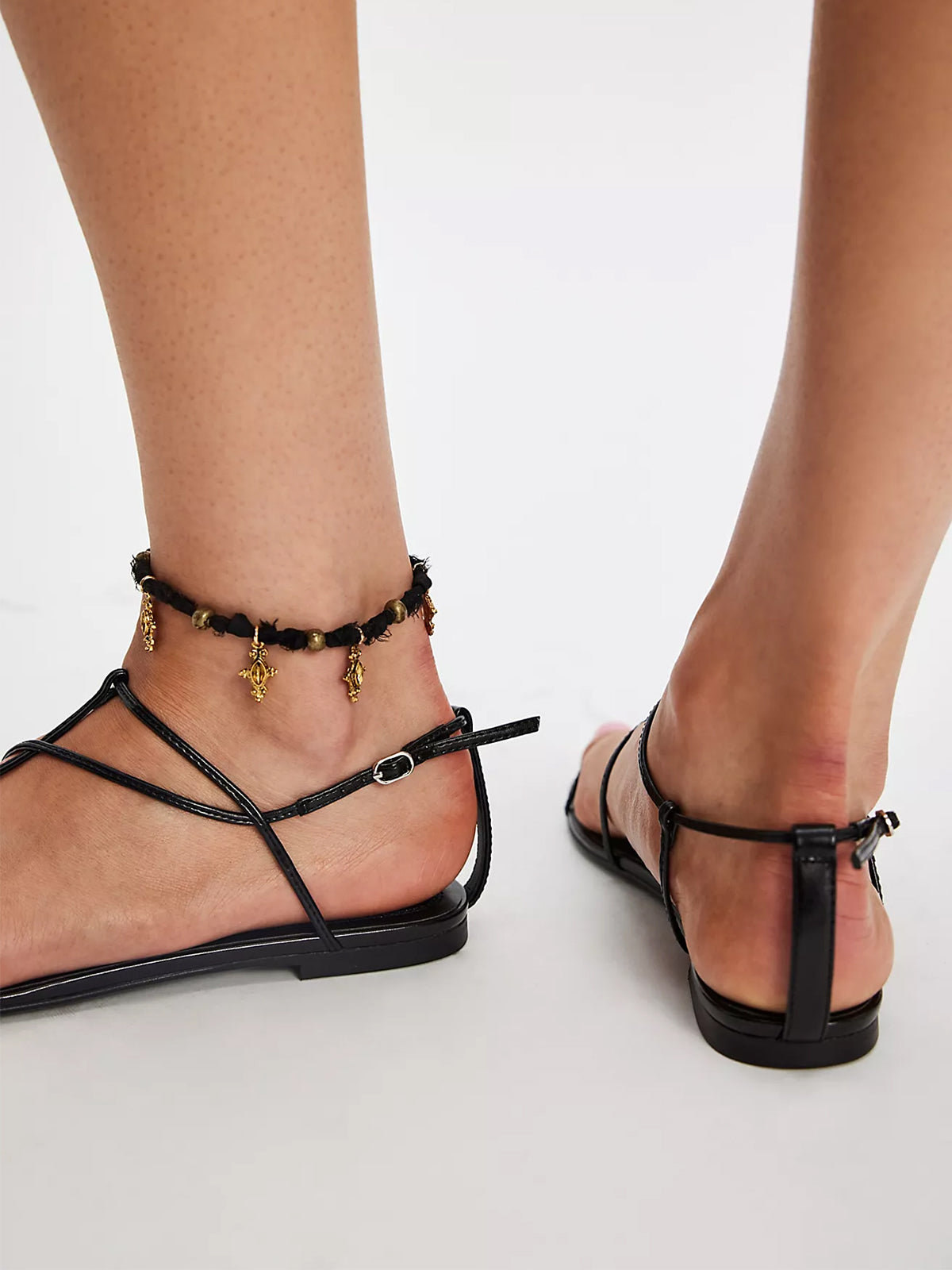 Black Round-Toe Slim Strappy Sandals