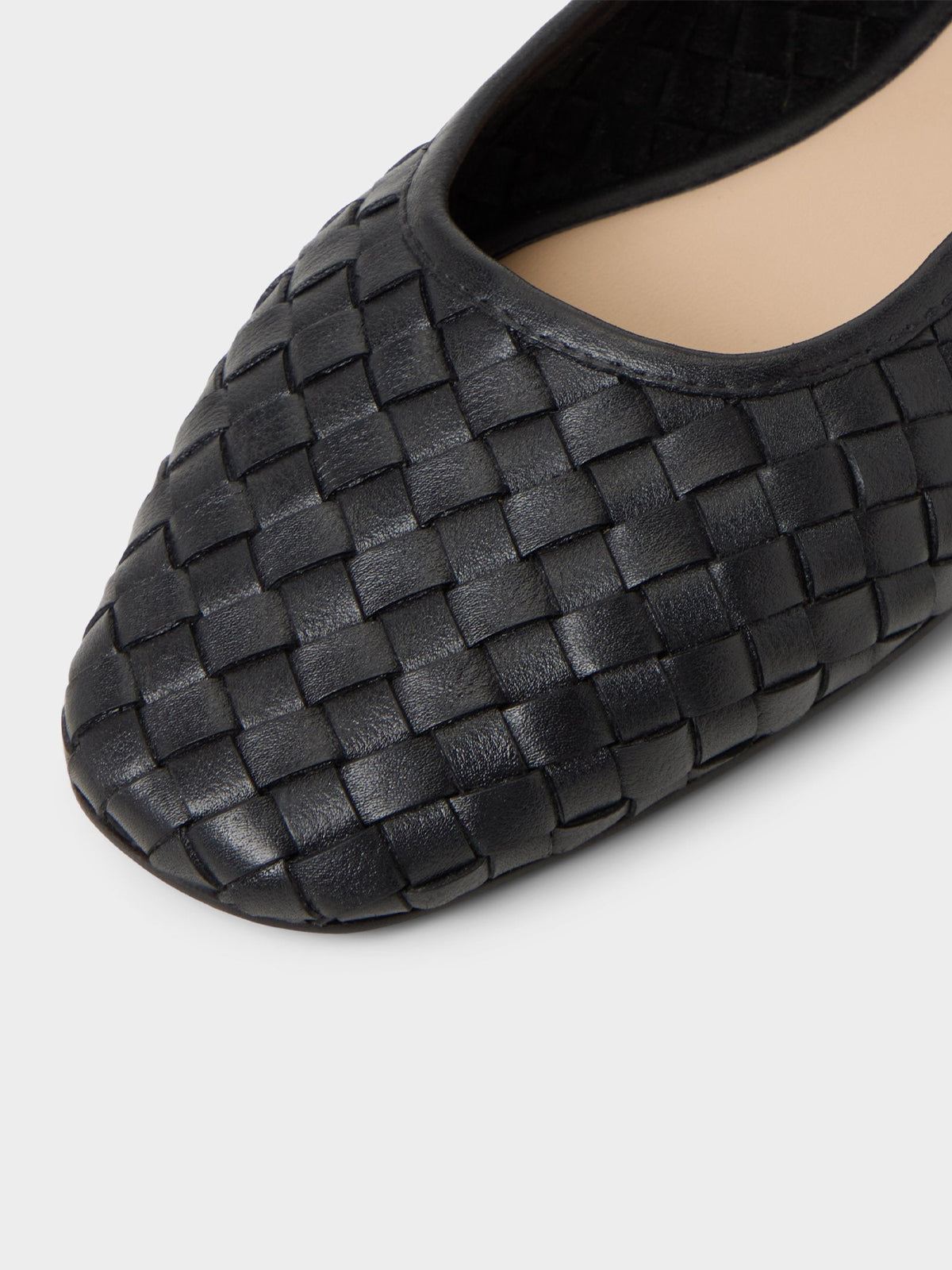 Black Woven Vegan Leather Square-Toe Simple And Classic Ballet Flats