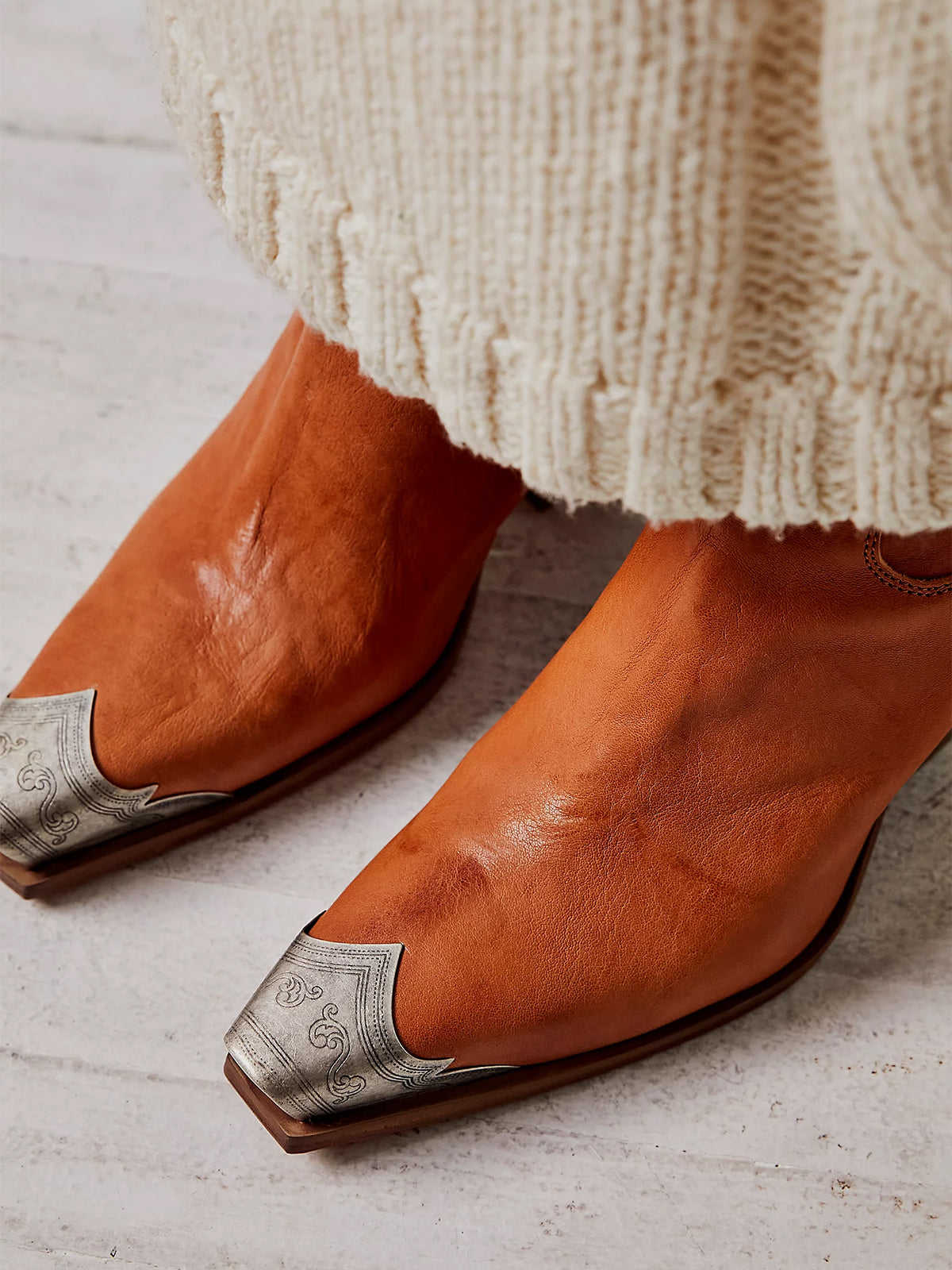Metal Snip-Toe Full-Zip Classic Cowgirl Ankle Boots - Tan