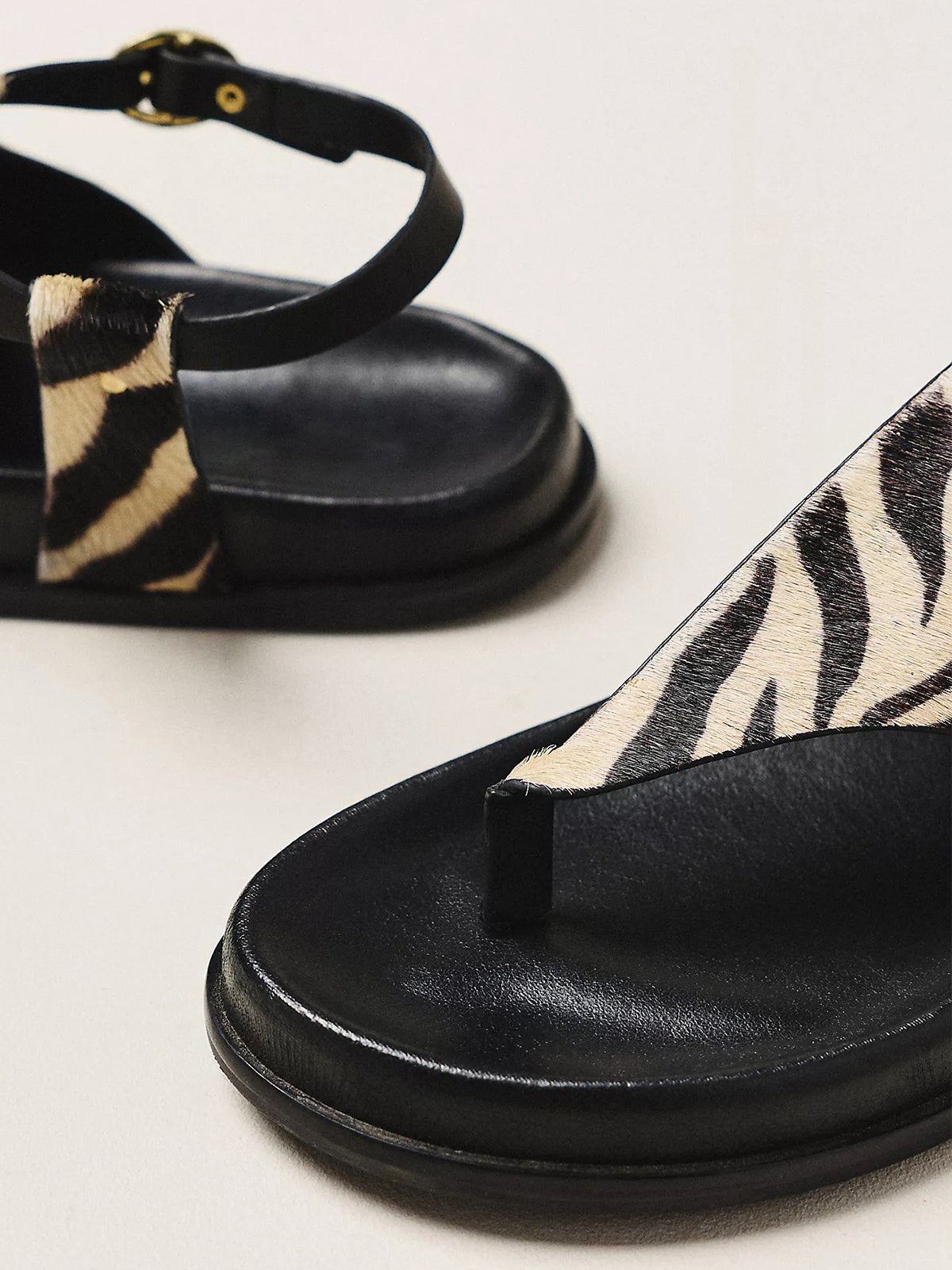 Zebra Pattern Round-Toe T-Strap And Ankle Strap Flats Sandals