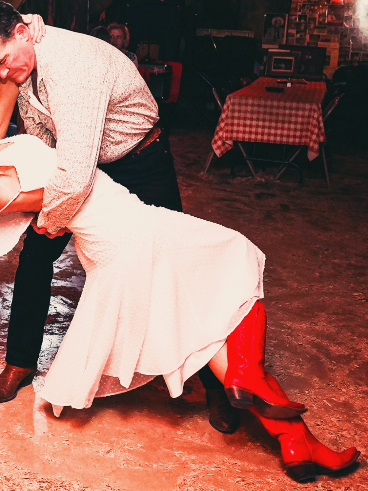 Red Embroidered Snip-Toe Mid Calf Western Cowgirl Boots
