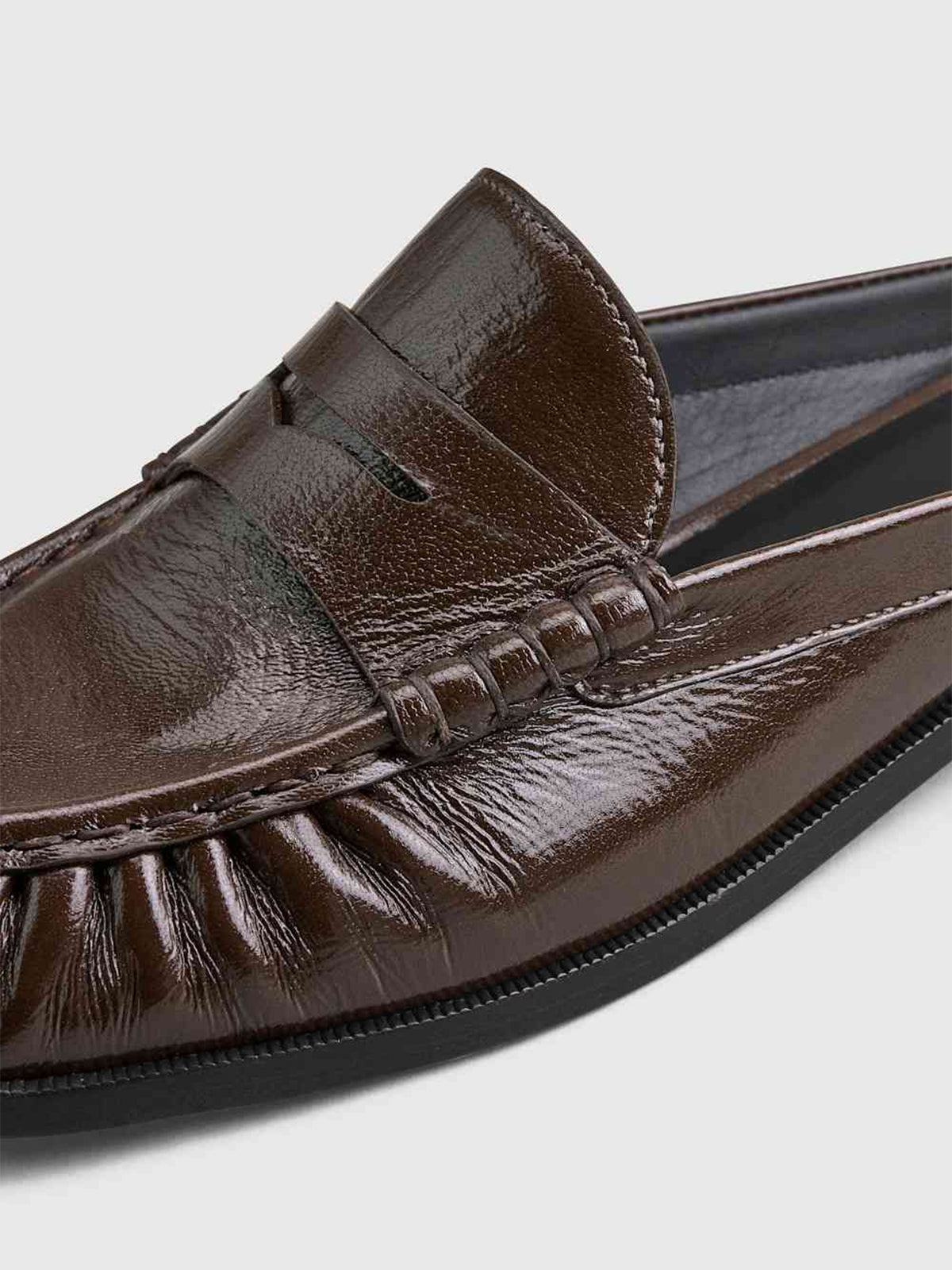 Crinkle Coffee Round-Toe Chic Slip-On Mules Flats