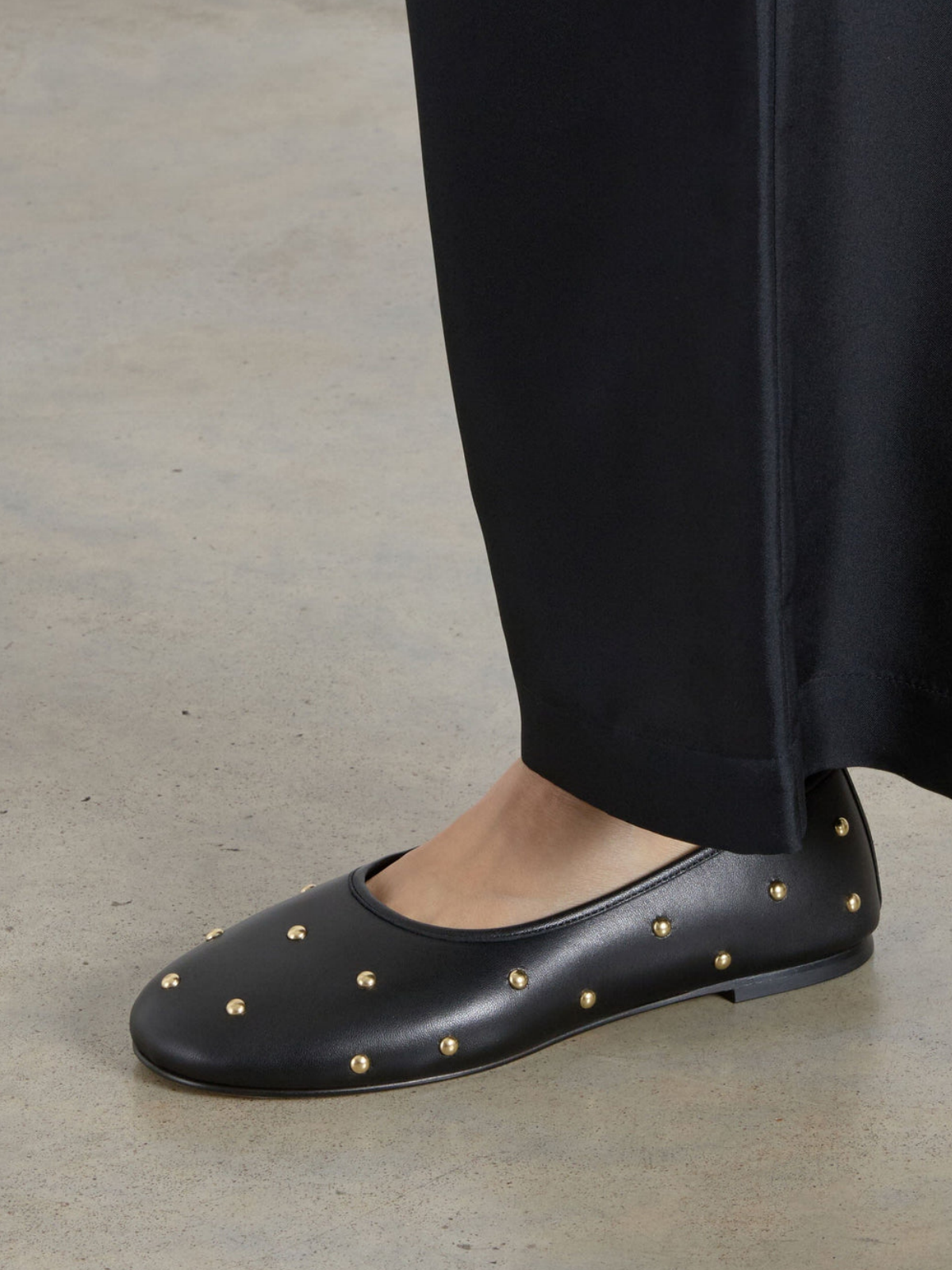slim fit dress slacks Boland Black and Gold spike shoes – Remo men's wear
