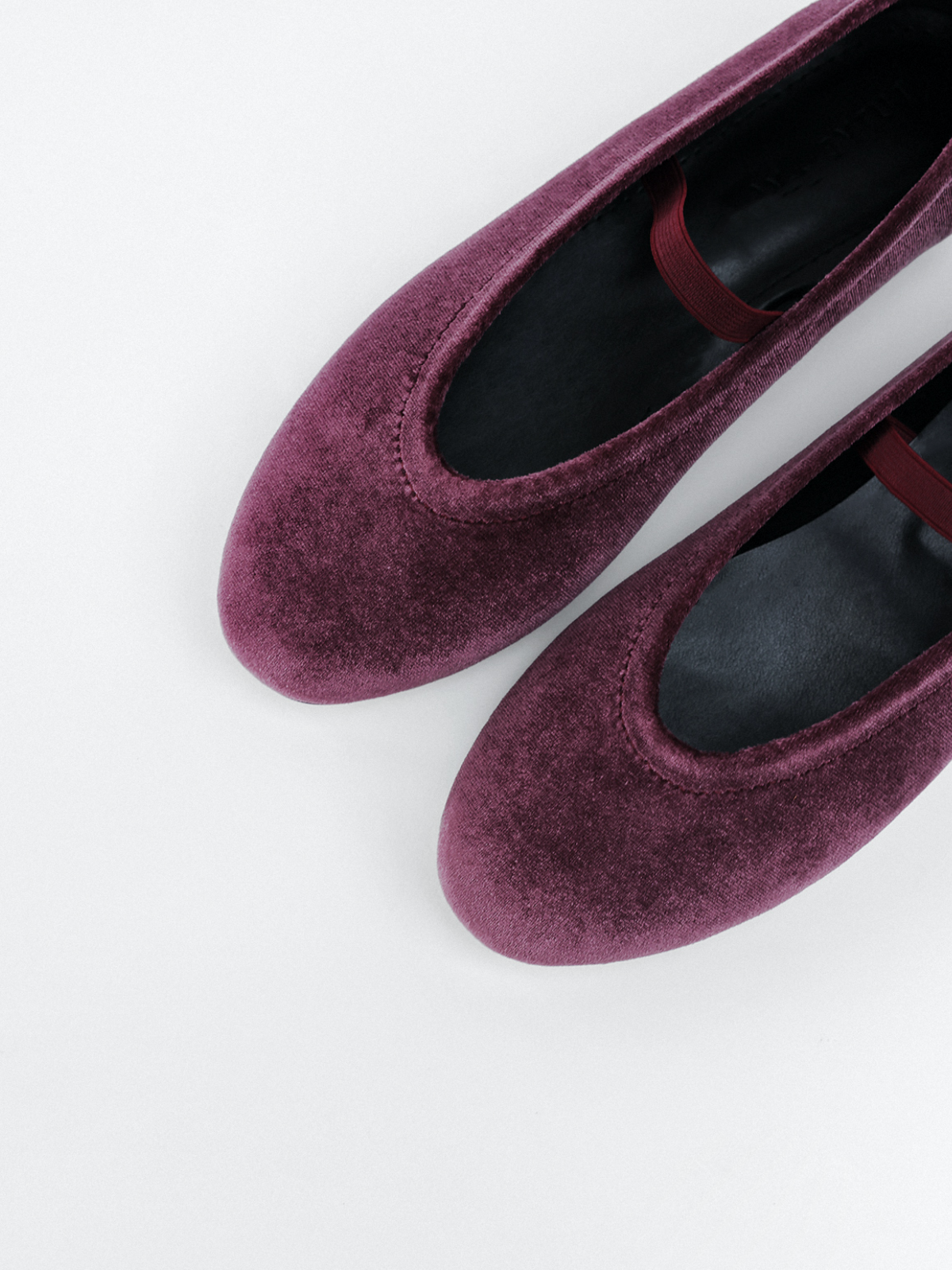 Light Burgundy Velvet Oval-Toe Ballet Flats Mary Janes With Elastic Strap