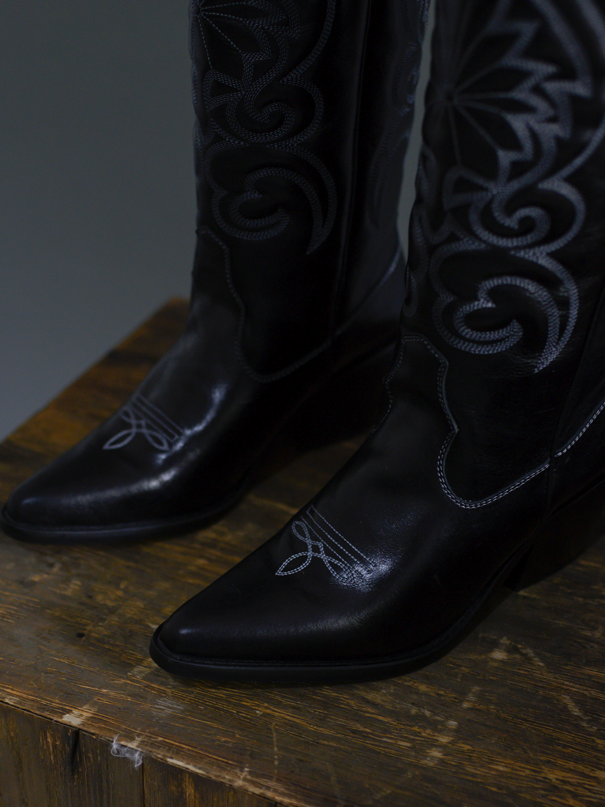 Fancy Embroidery Snip-Toe Wide Mid Calf Cowgirl Boots - Black