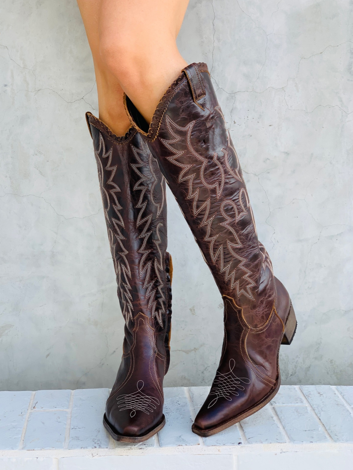 Snip-Toe Classic Embroidery Half-Zip Knee High Tall Cowgirl Boots - Brown