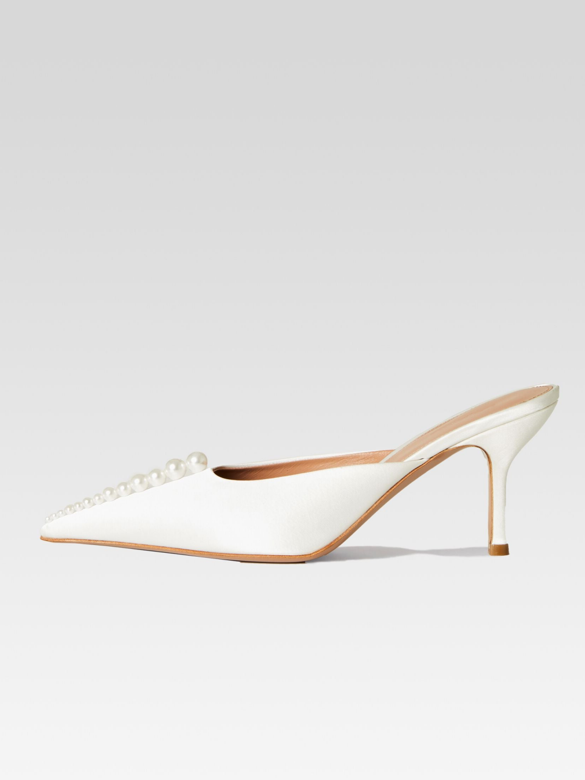 White Colth Pointed-Toe Pearl High Heels