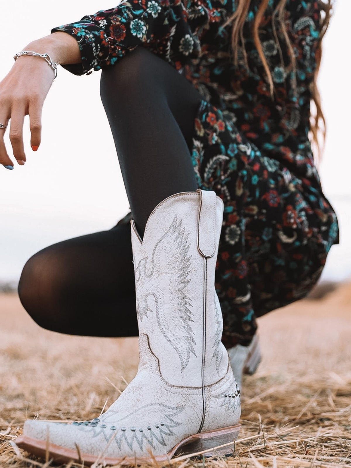 Distressed White Snip-Toe Studded Eagle Embroidery Wide Mid Calf Tall Cowgirl Boots