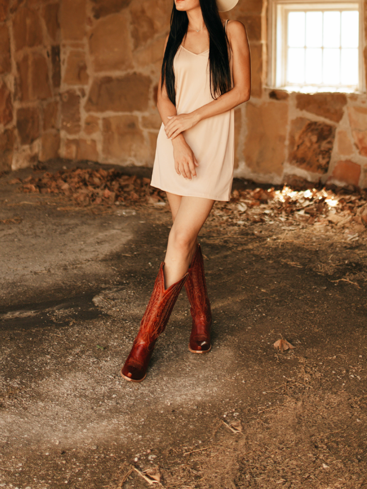 Red Distressed Embroidery Snip-Toe Wide Mid Calf Western Boots Cowgirl Tall Boots