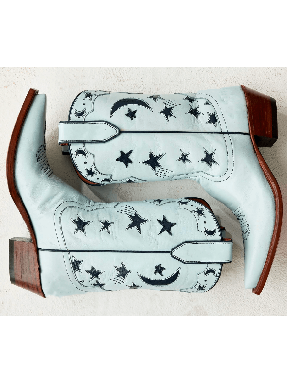 Light Blue Snip-Toe Dark Blue Stars Inlay Wide Mid Calf Cowgirl Boots