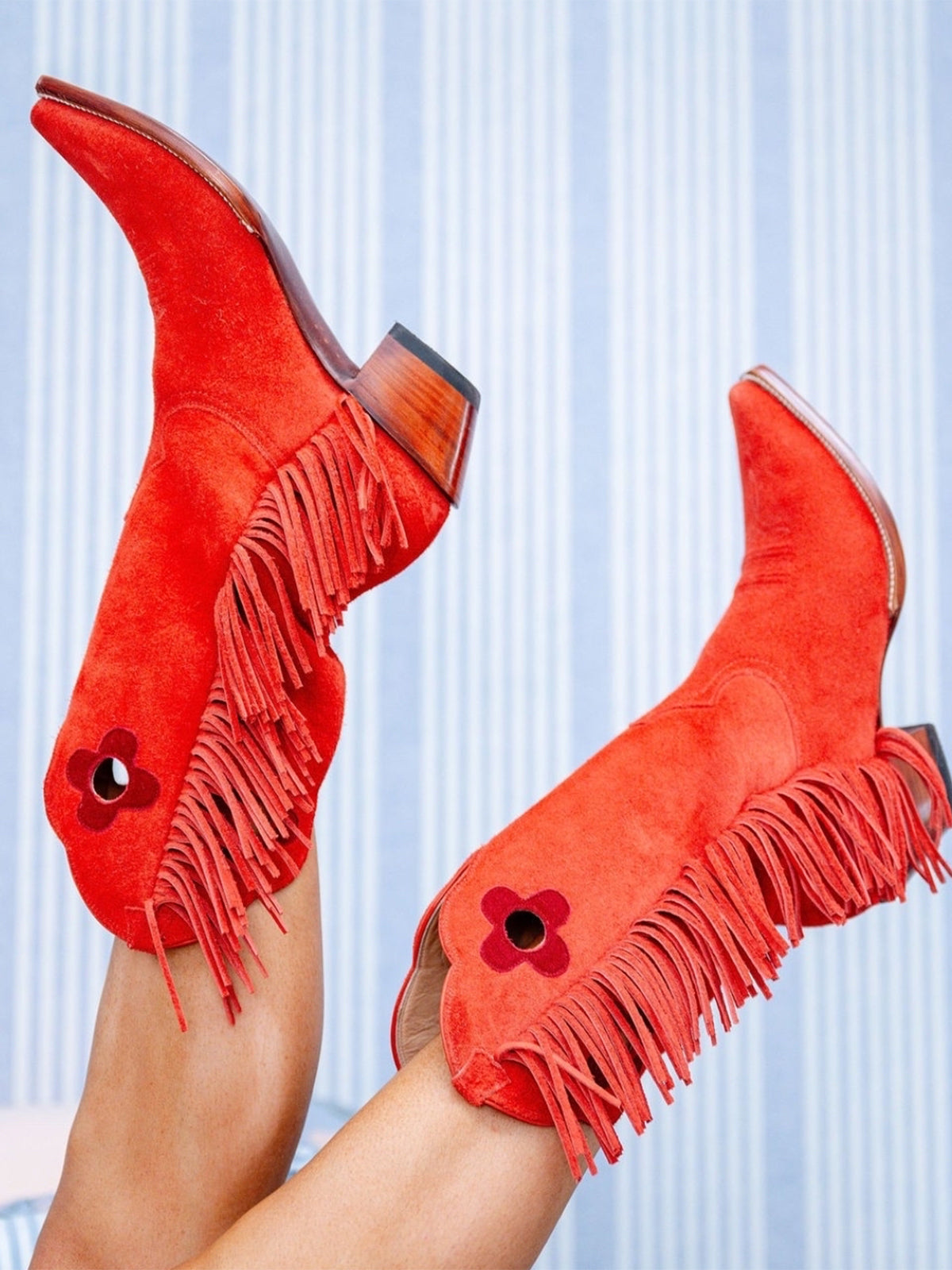 Red Pointed-Toe Side Fringes And Cutout Mid Calf Cowgirl Boots