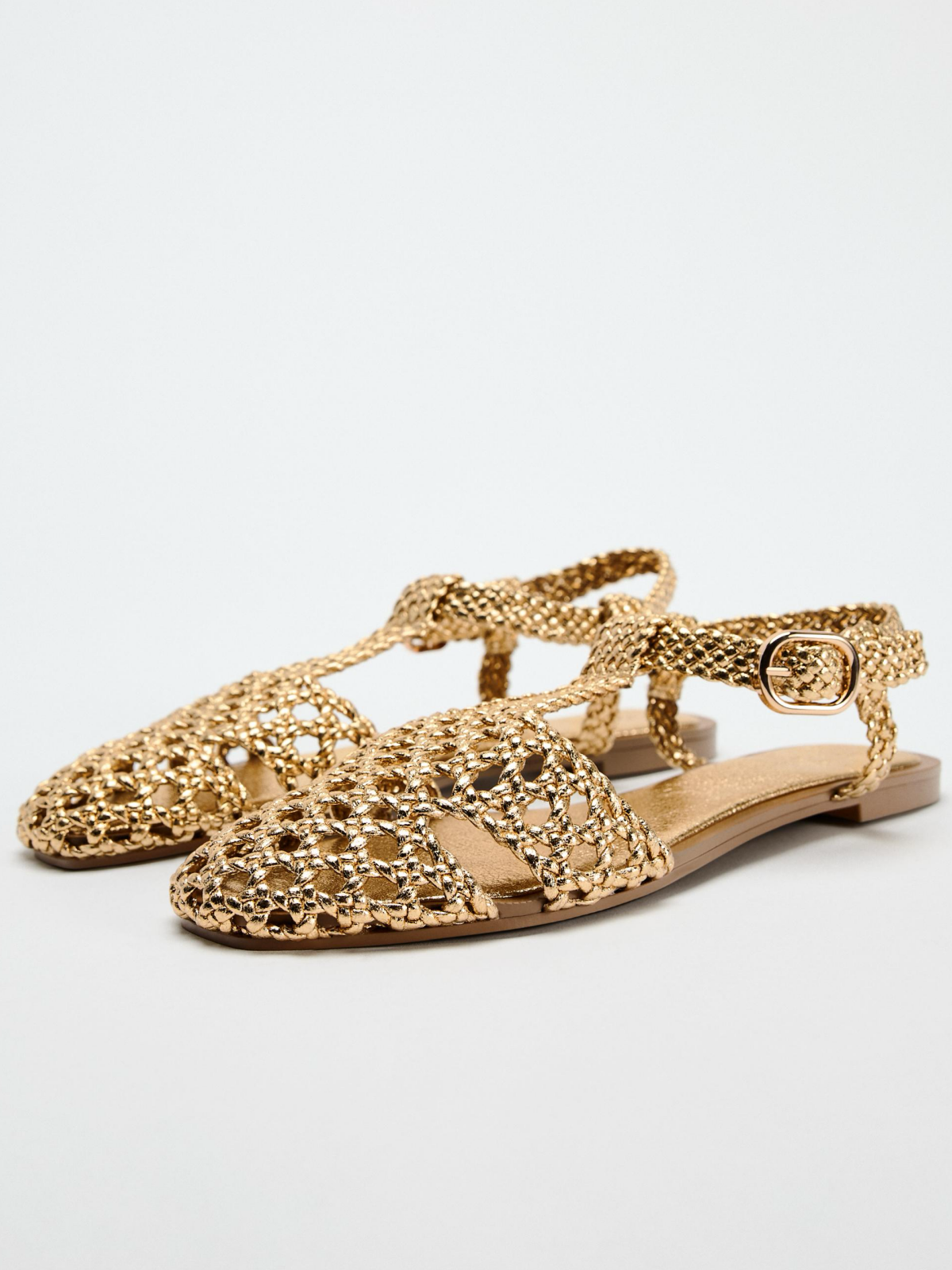 Metallic Gold Round-Toe Hand Knitting Buckled Ankle Strap Woven Flat Cage Sandals