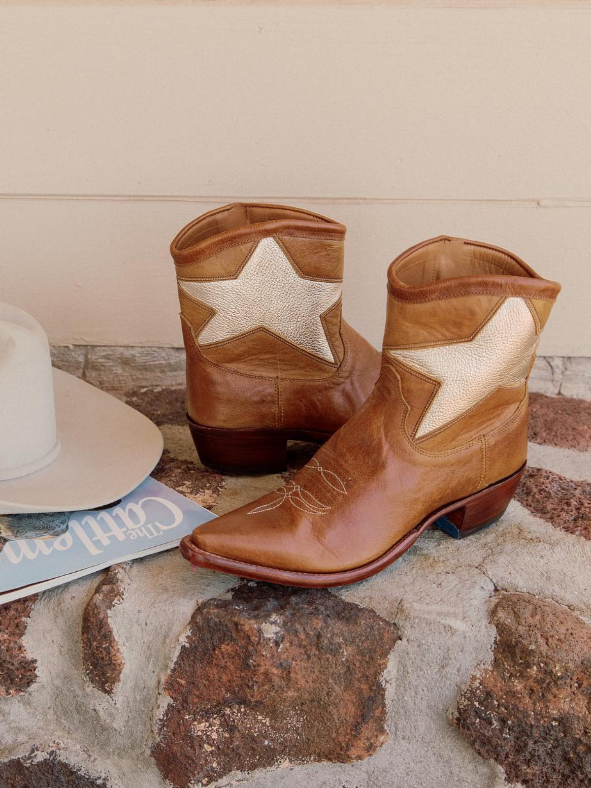 Brown Snip-Toe Cowgirl Ankle Booties With Metallic Gold Big Star Inlay