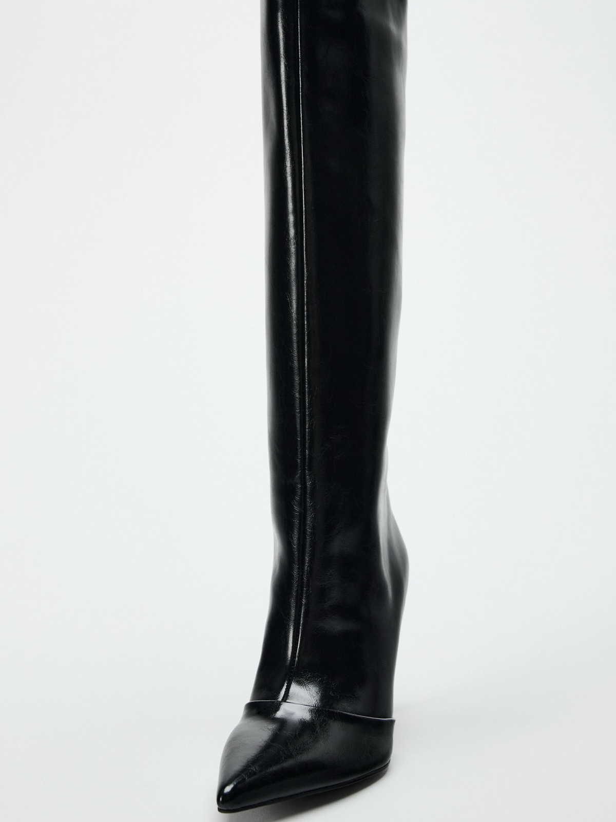 Black Pointed-Toe Full-Zip Mid Calf Stiletto Boots