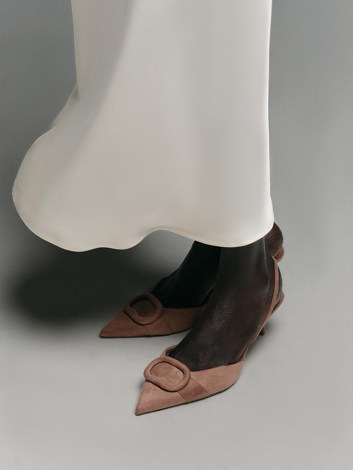 Pink Faux Suede Pointed-Toe Front Applique Slingback Kitten Heels