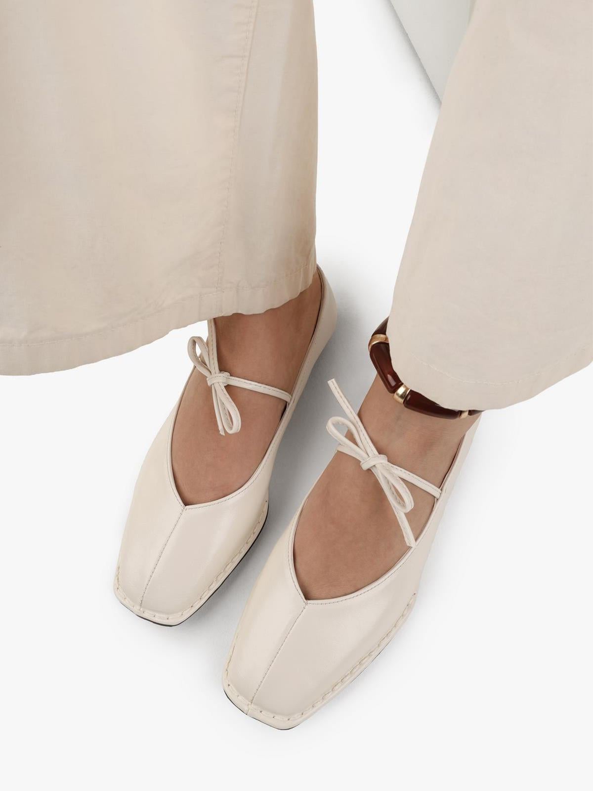 Ivory Square-Toe Classic Bridge Strap Slip-On Stylish Flats