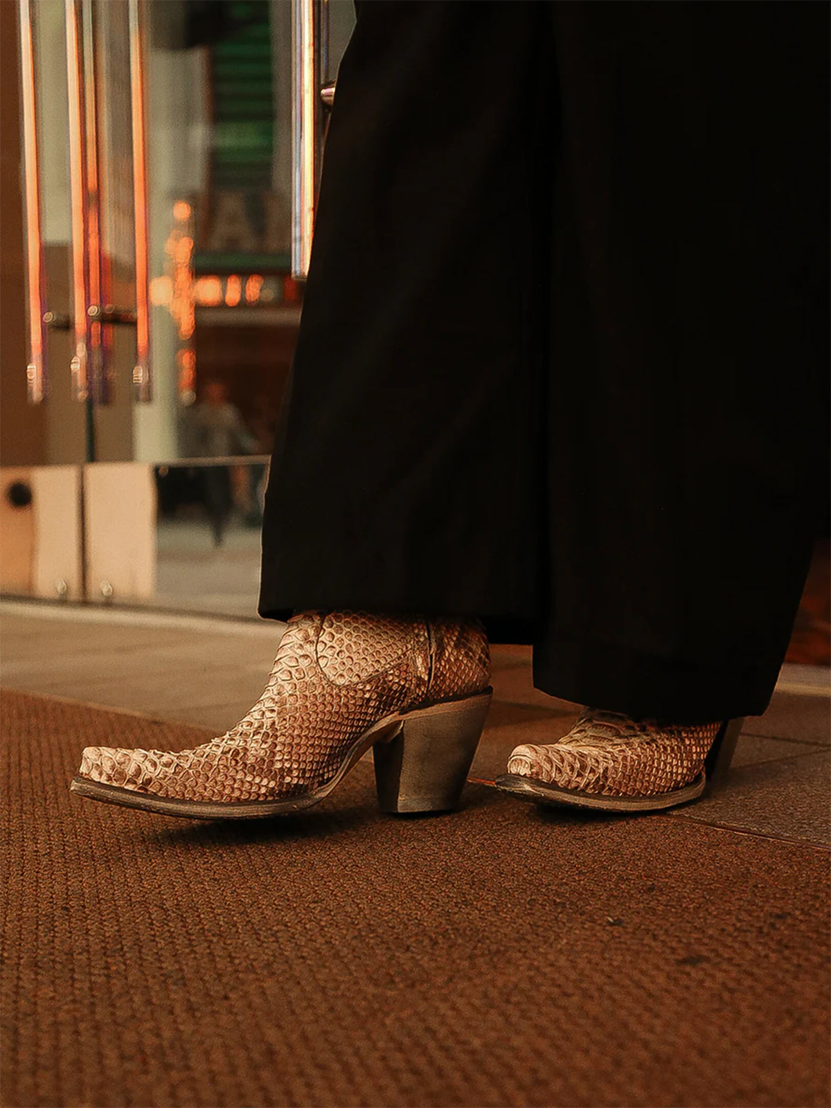 Snakeskin Snip-Toe Full-Zip Simple Ankle Cowgirl Boots