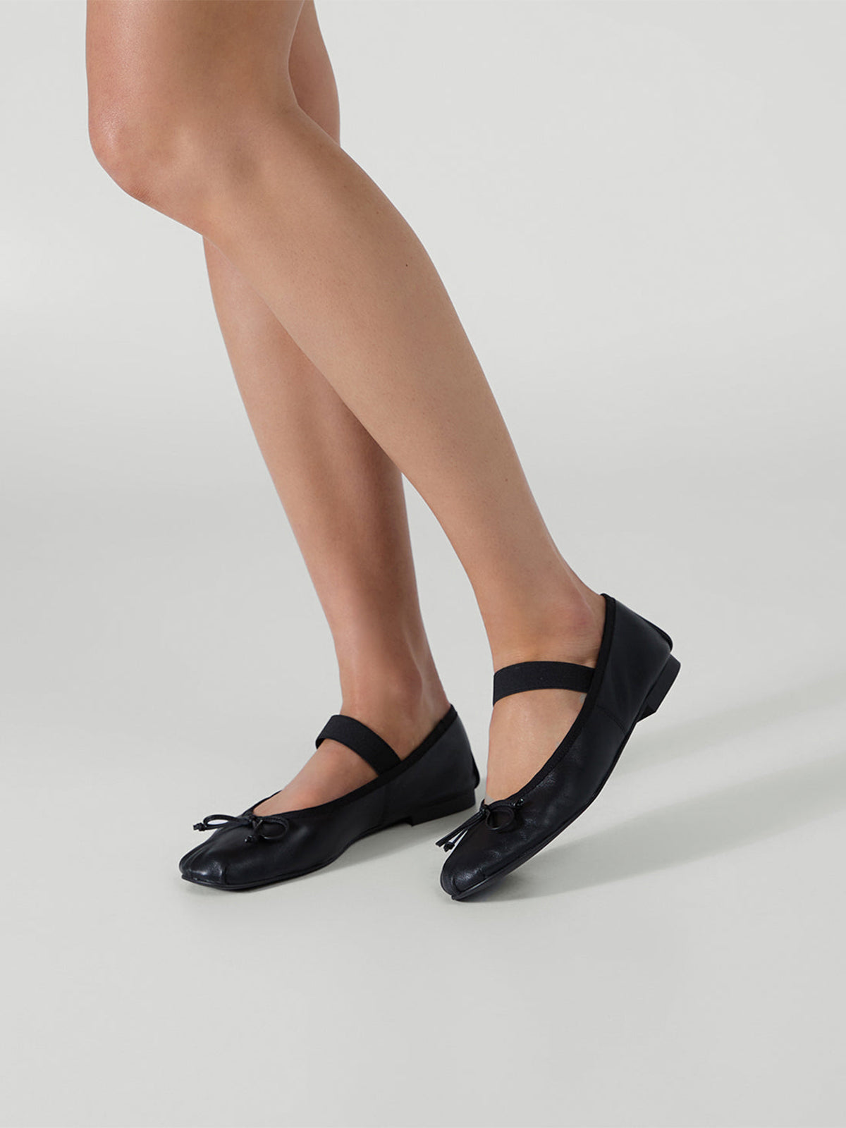 Black Round-Toe Front Bow Mary Jane Stylish Ballet Flats