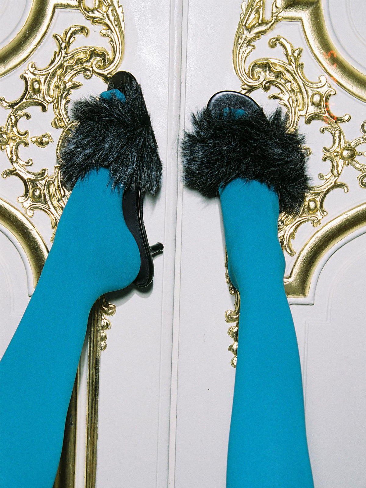 Black Round-Toe Front Plush Backless Kitten Heels