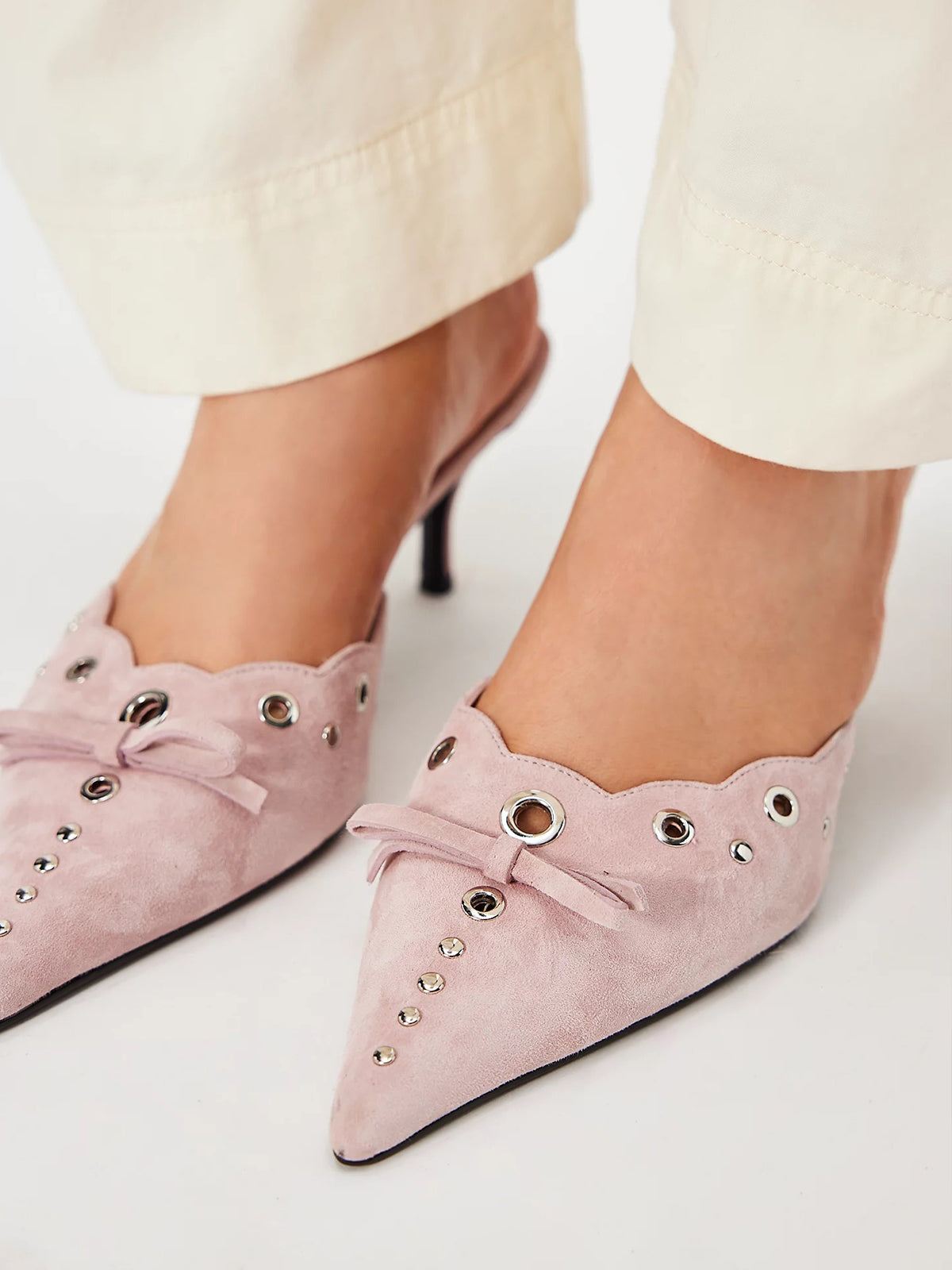 Light Pink Faux Suede Pointed-Toe Front Knot And Studs And Eyelets Kitten Heels