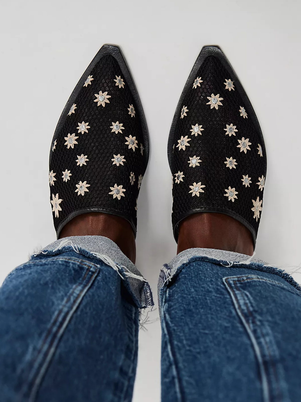 Black Pointed-Toe Daisy Embroidery Mesh Flats