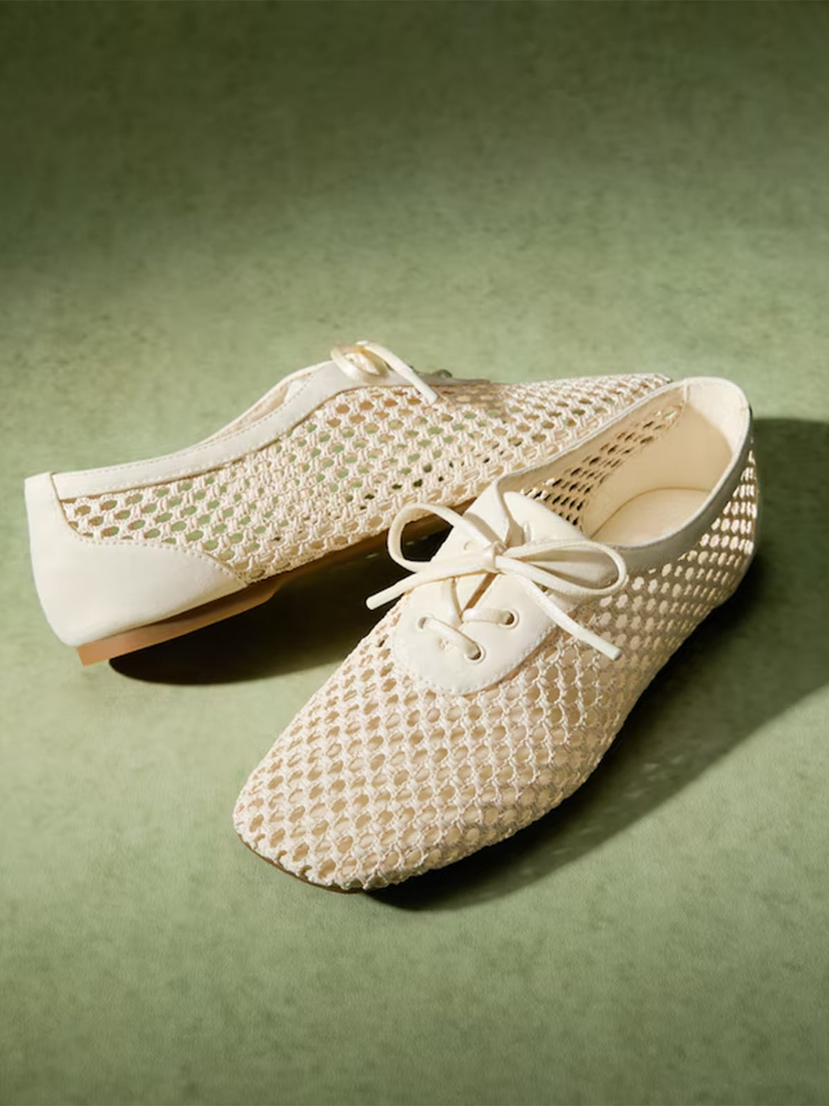 Cream Grass Woven And Faux Suede Square-Toe Lace-Up Chic Flats