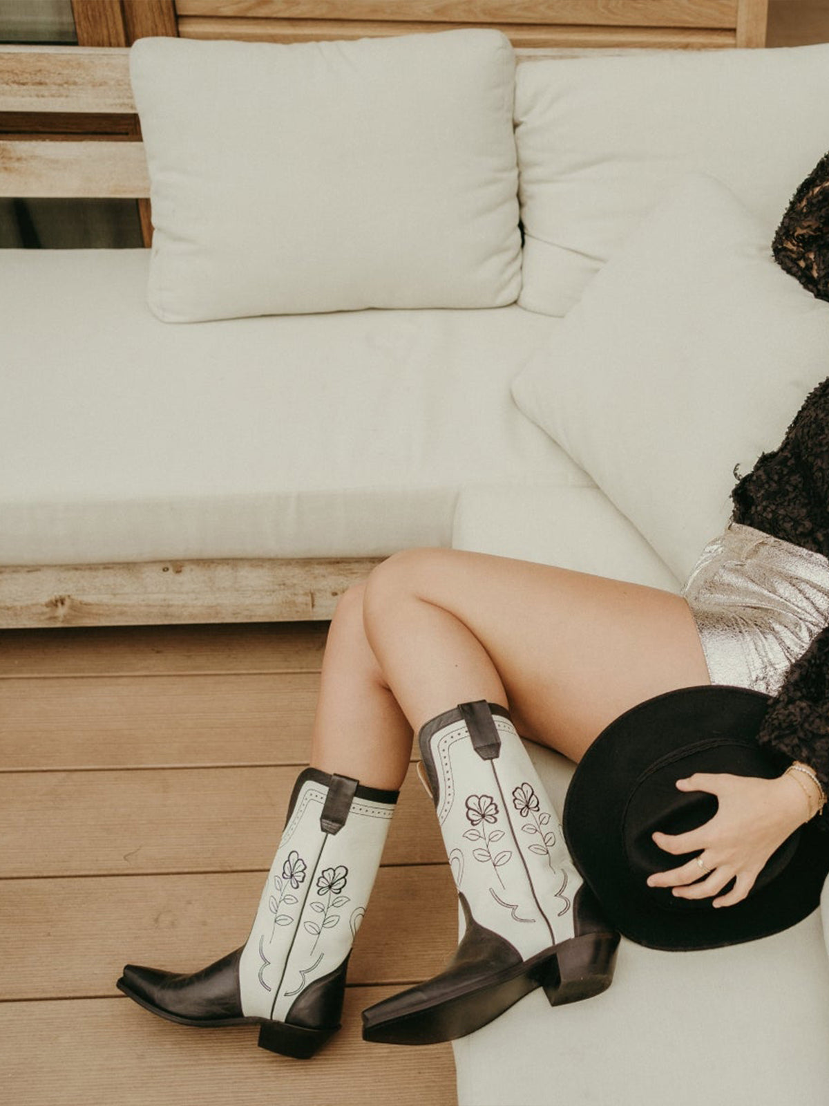 Chocolate Studs Snip-Toe Applique Cowgirl Wesern Mid Calf Boots