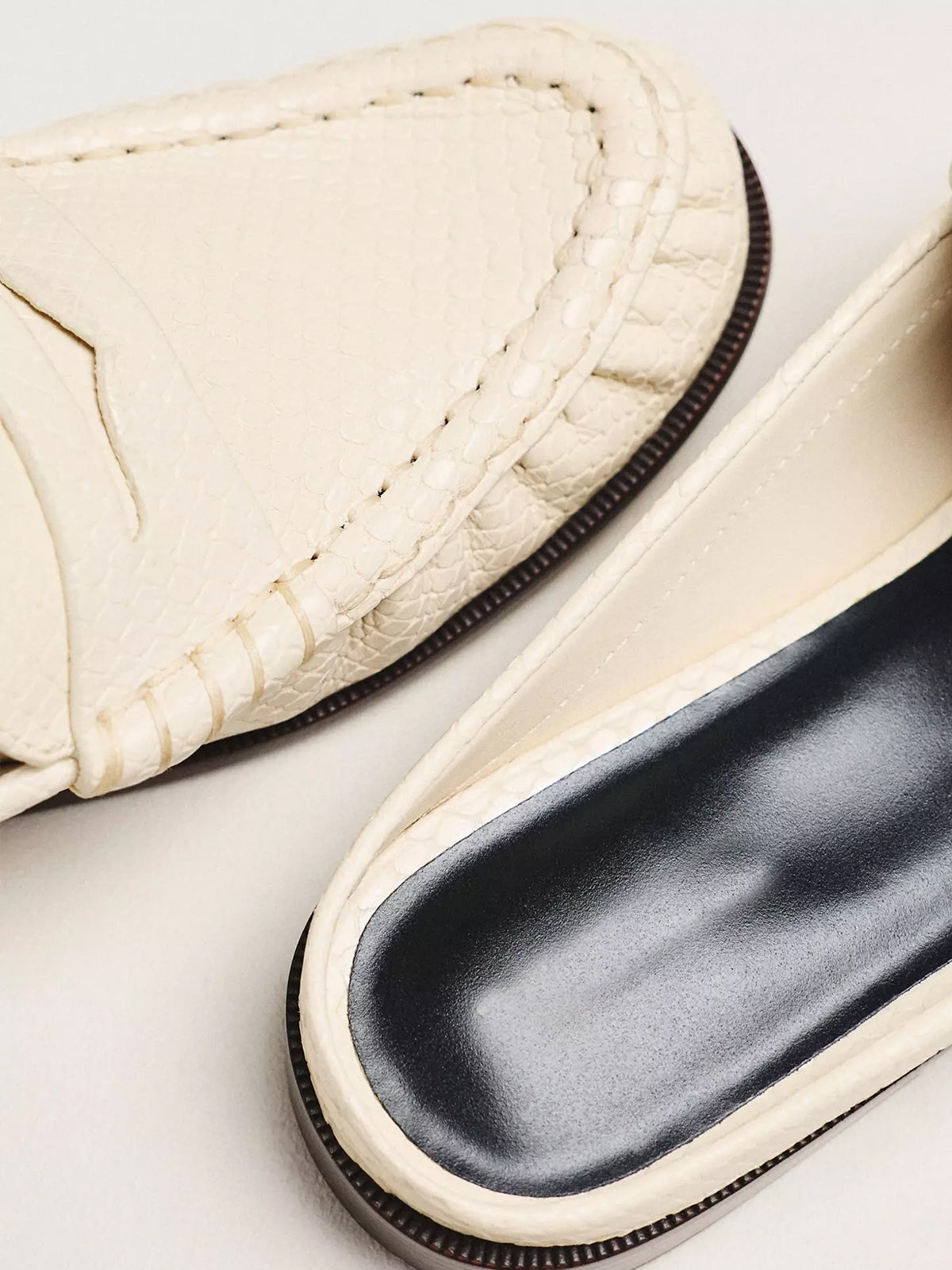 Bone Snakeskin Pattern Round-Toe Chic Slip-On Mules Flats