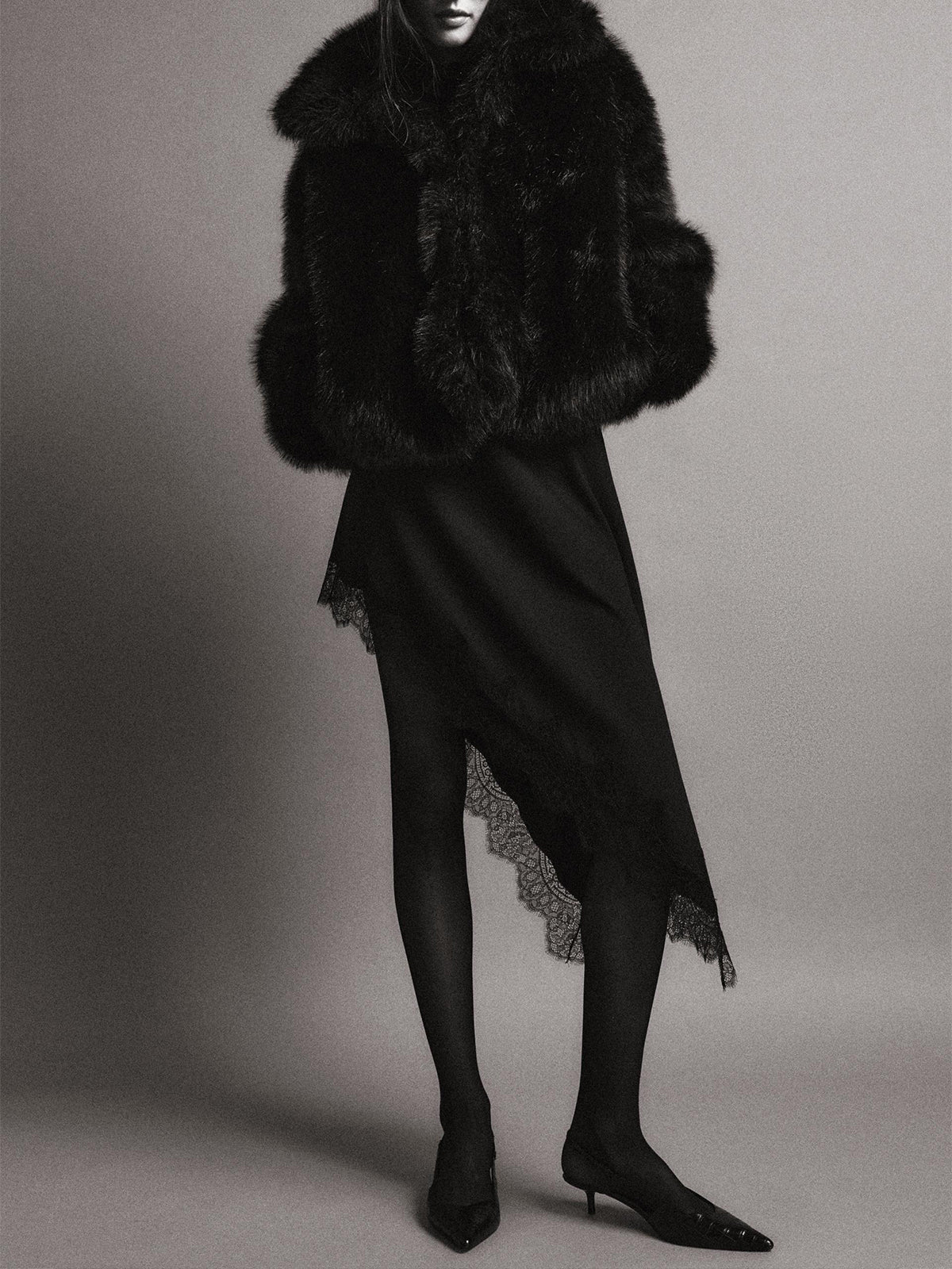 Black Bamboo Pattern Pointed-Toe Slingback Kitten Heels