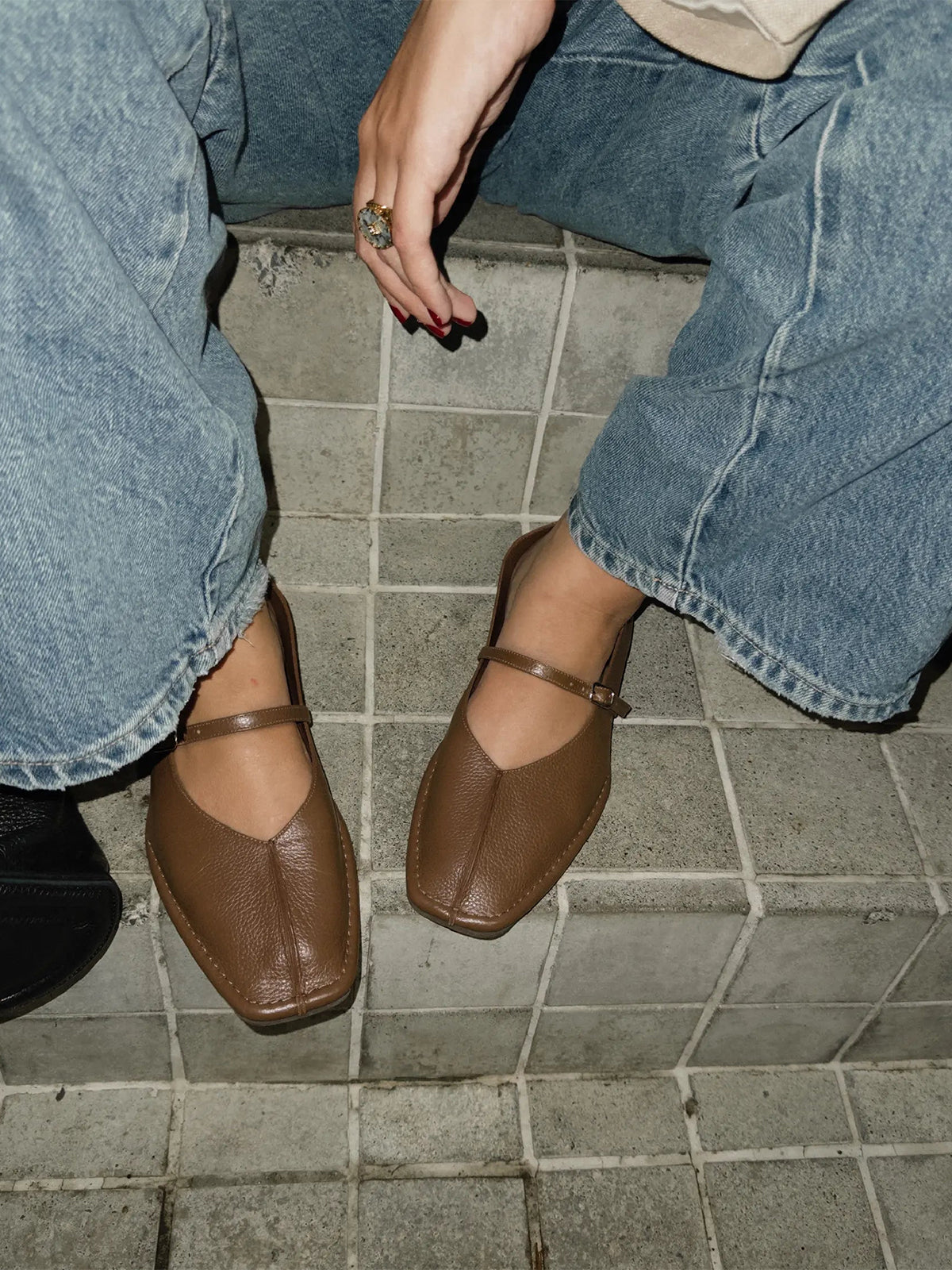 Dark Brown Square-Toe Buckle Middle And Ankle Strap Chic Flats