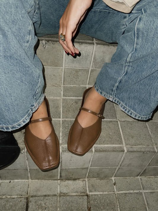 Dark Brown Square-Toe Buckle Middle And Ankle Strap Chic Flats