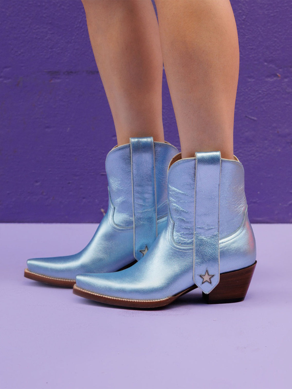 Metallic Blue Snip-Toe Long Ear Pull  With Heart Inlay Ankle Boots