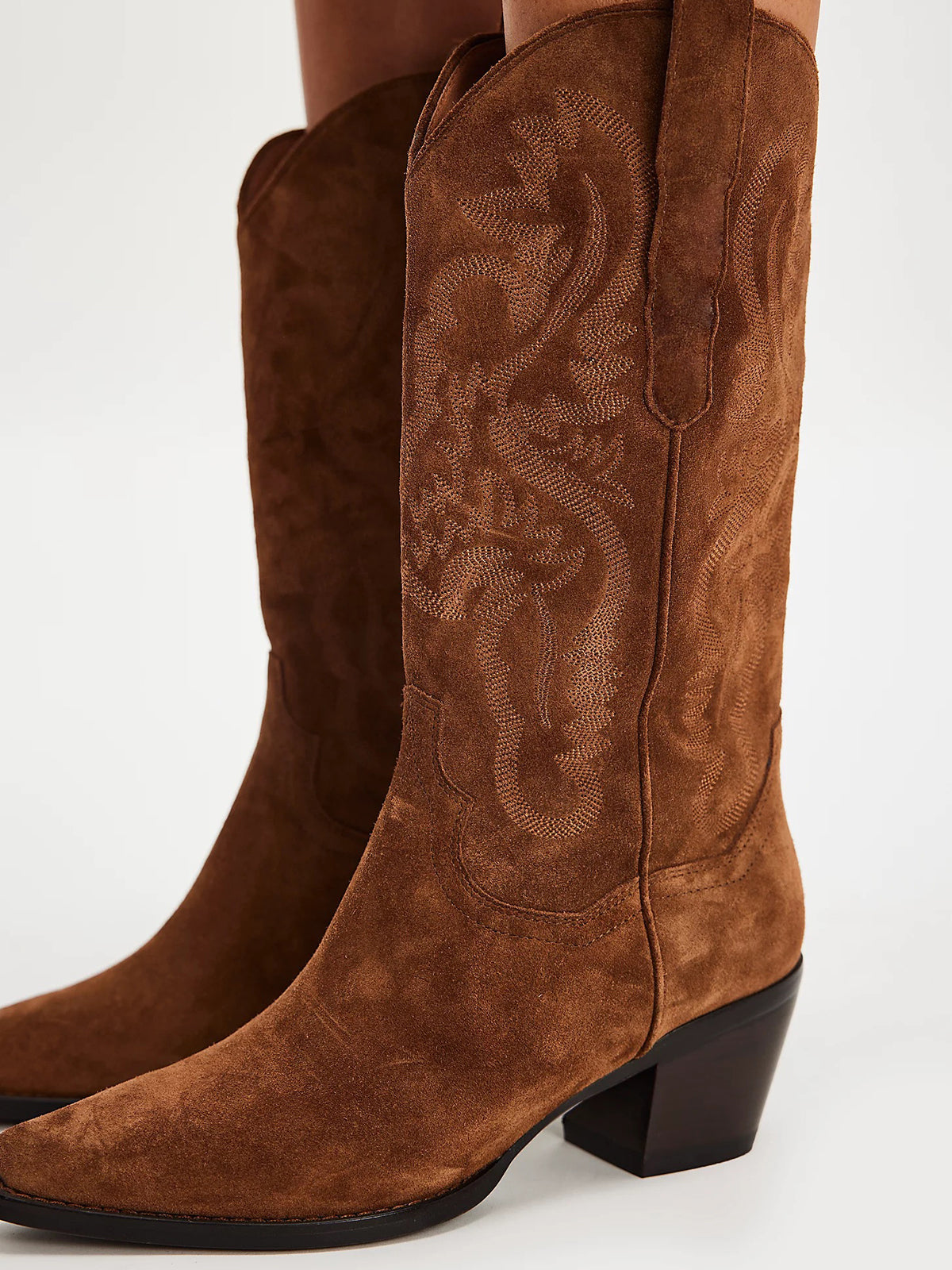 Snip-Toe Chic Western Embroidery Sleek Mid Calf Cowgirl Boots - Light Brown Faux Suede