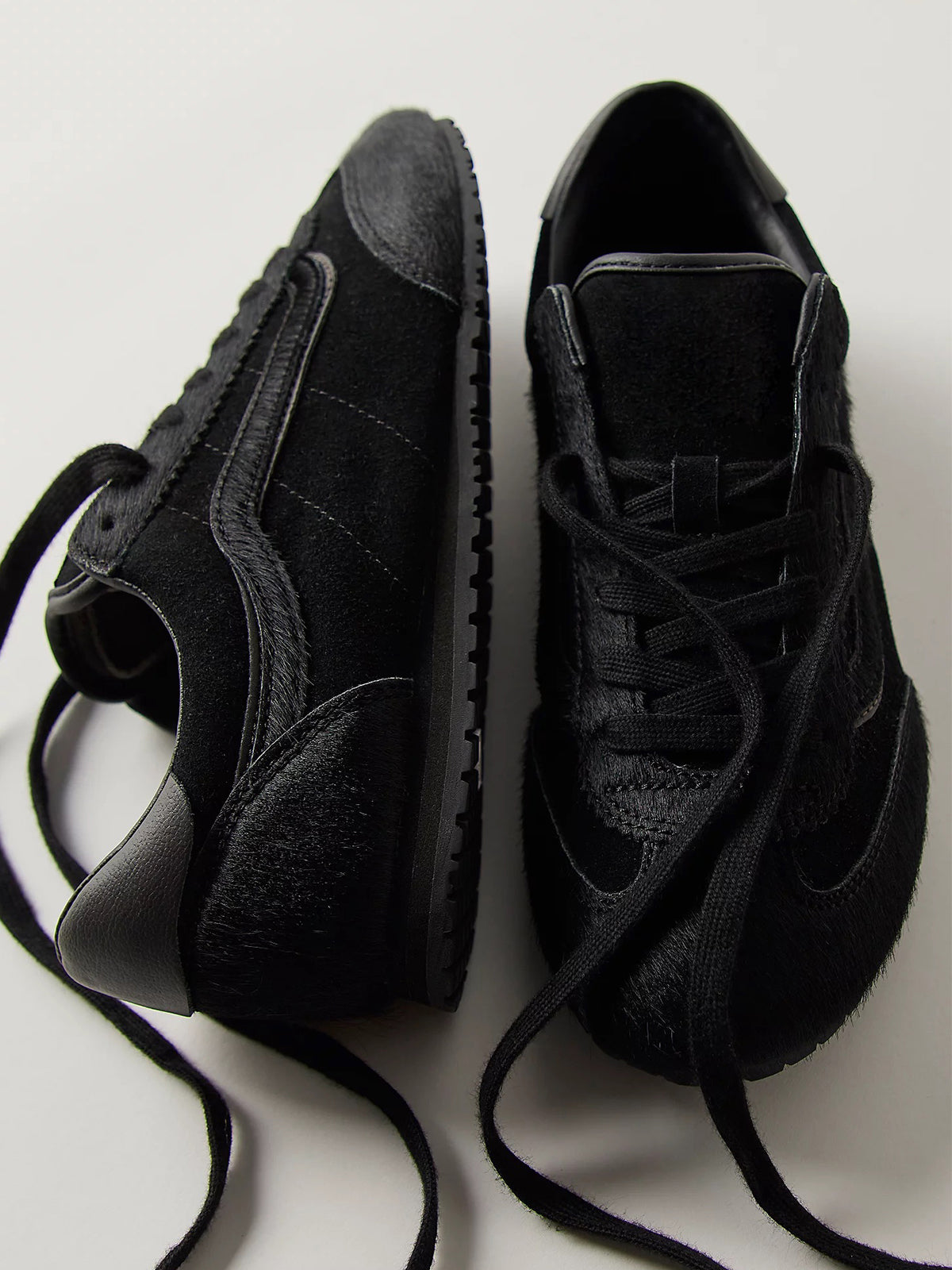 Black Round-Toe Lace-Up Chic Classic Sneakers Flats