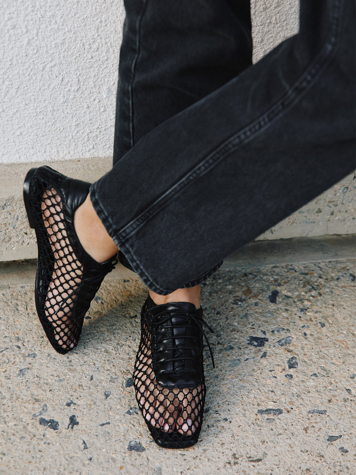 Black Mesh And Vegan Leather Square-Toe Lace-Up Chic Flats