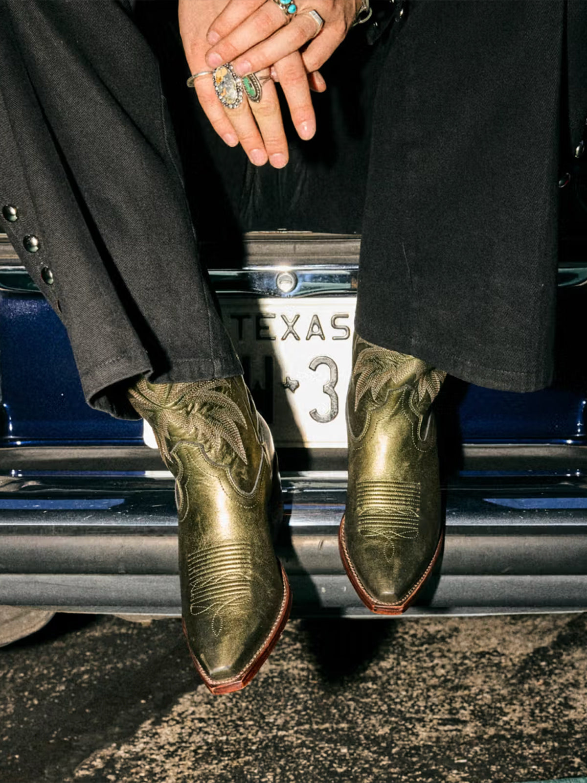 Retro Embroidery Snip-Toe Mid Calf Cowgirl Boots - Metallic Green