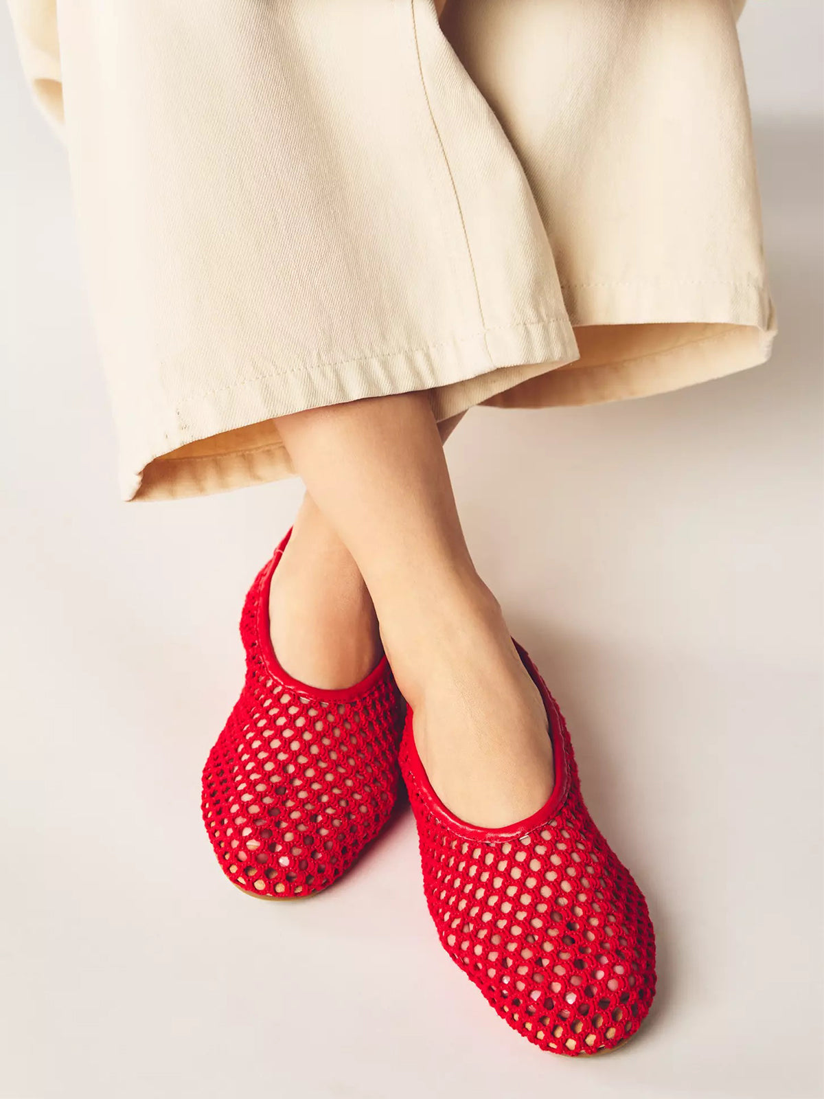 Red Woven Mesh Round-Toe Slip-On Classic Ballet Flats