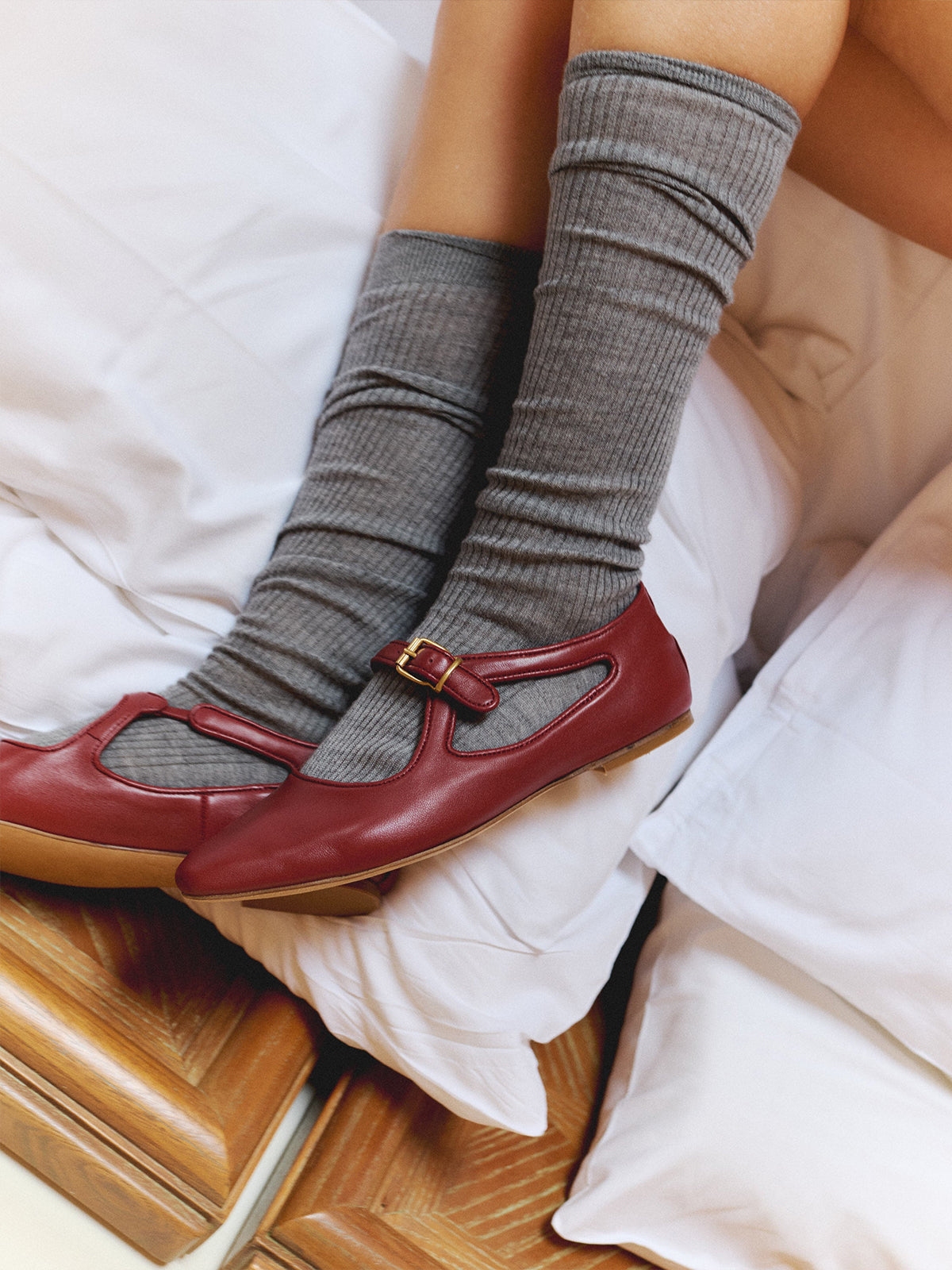 Square-Toe Buckle Strap Chic Flats - Red