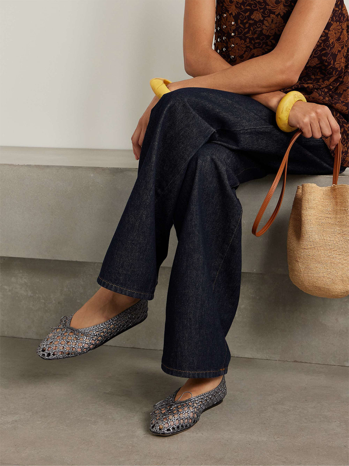 Woven Round-Toe Ballet Flats With Bow - Metallic Silver