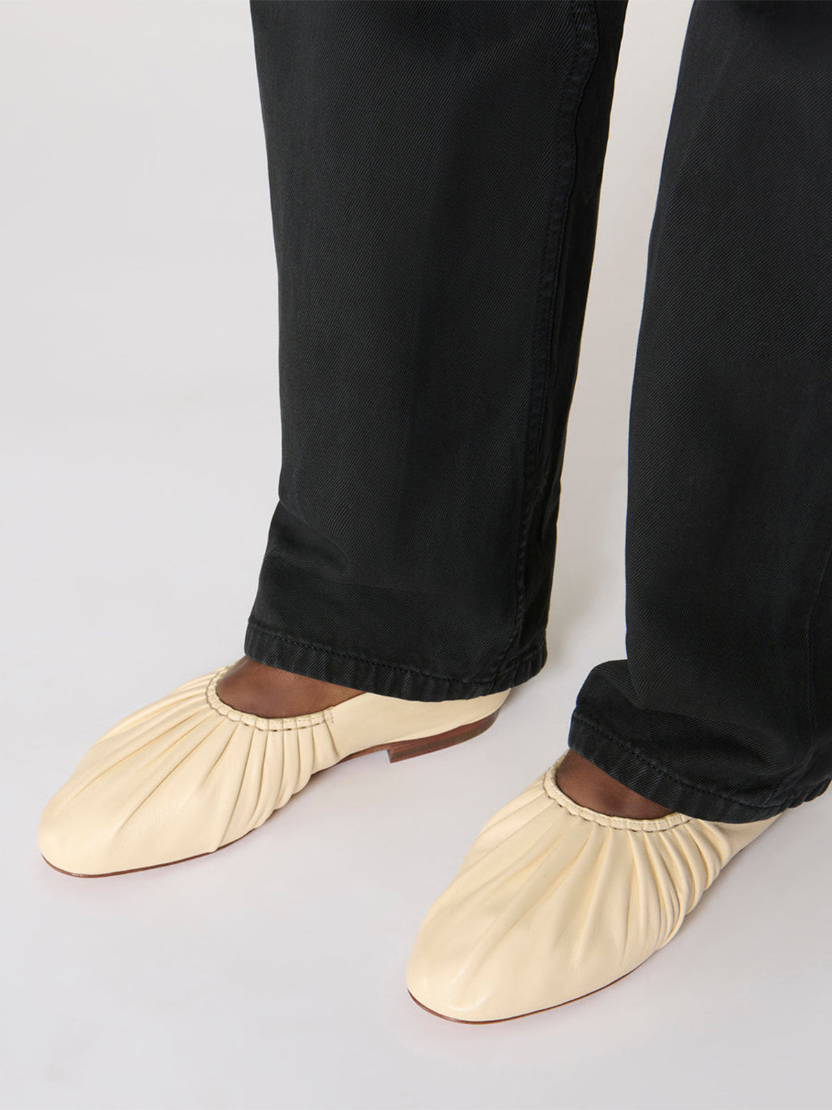 Cream Round-Toe Ruched Classic Ballet Flats
