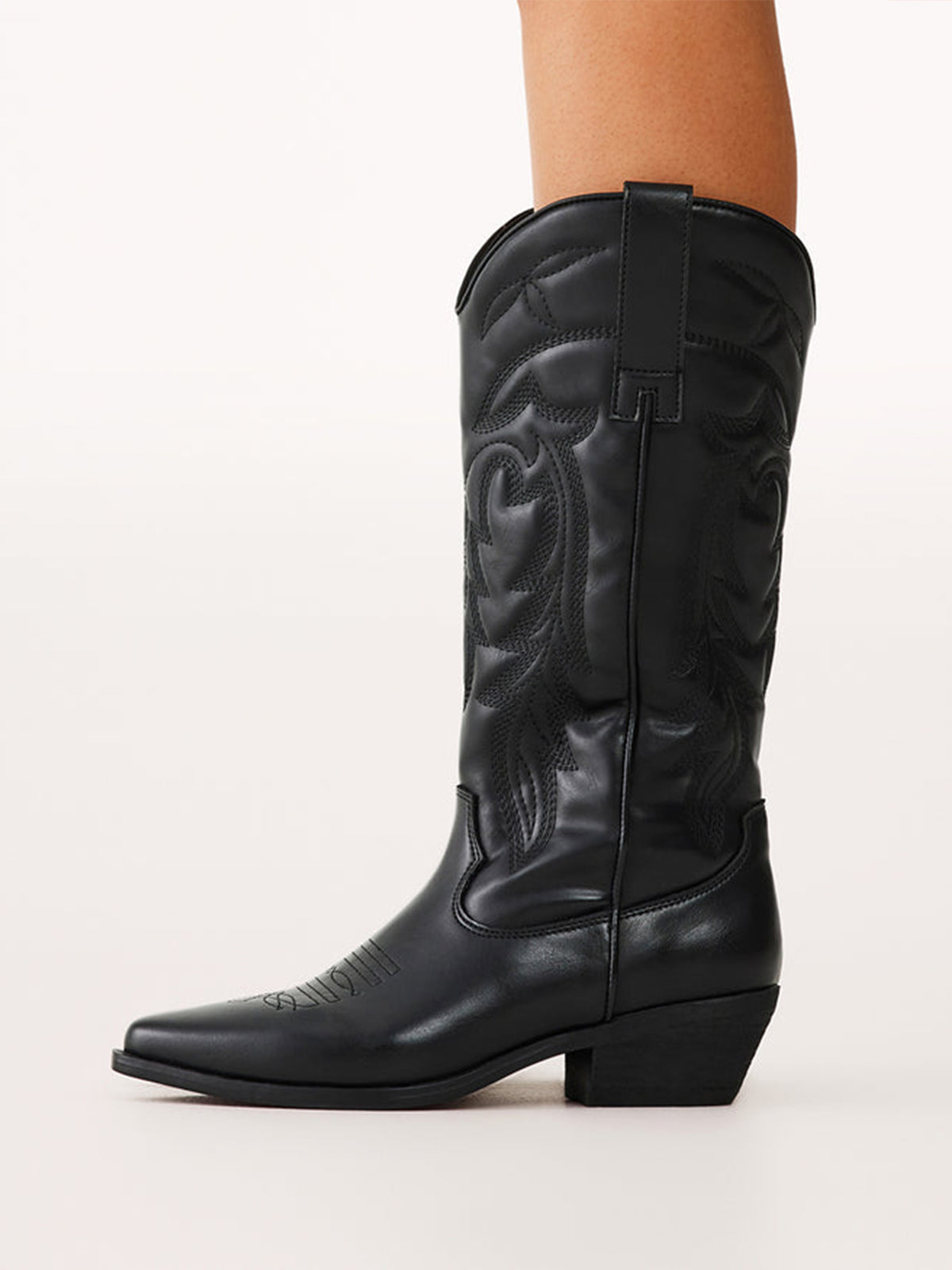 Black Snip-Toe Embroidery Western Mid Calf Cowgirl Boots