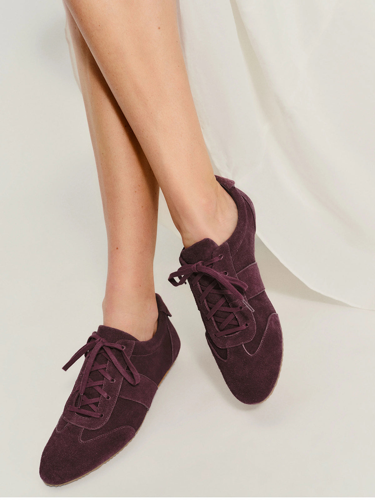 Chocolate Faux Suede Round-Toe Classic Lace-Up Chic Sneakers Flats